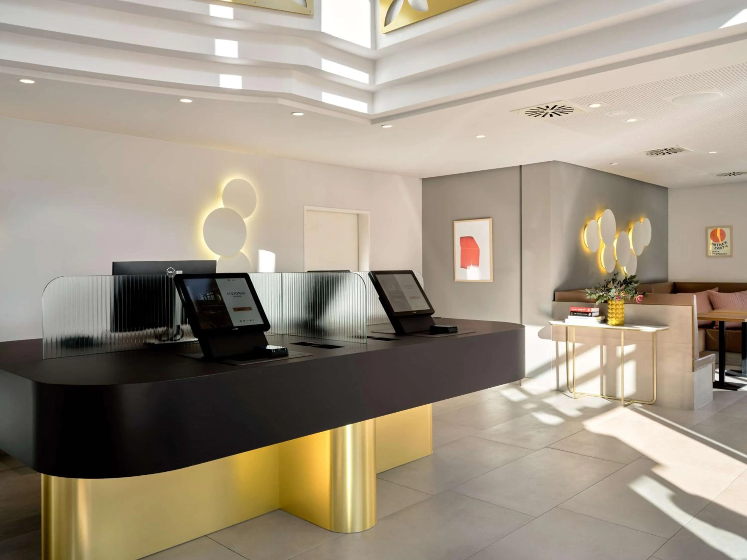 Lobby or reception in Flemings Hotel Frankfurt-Central