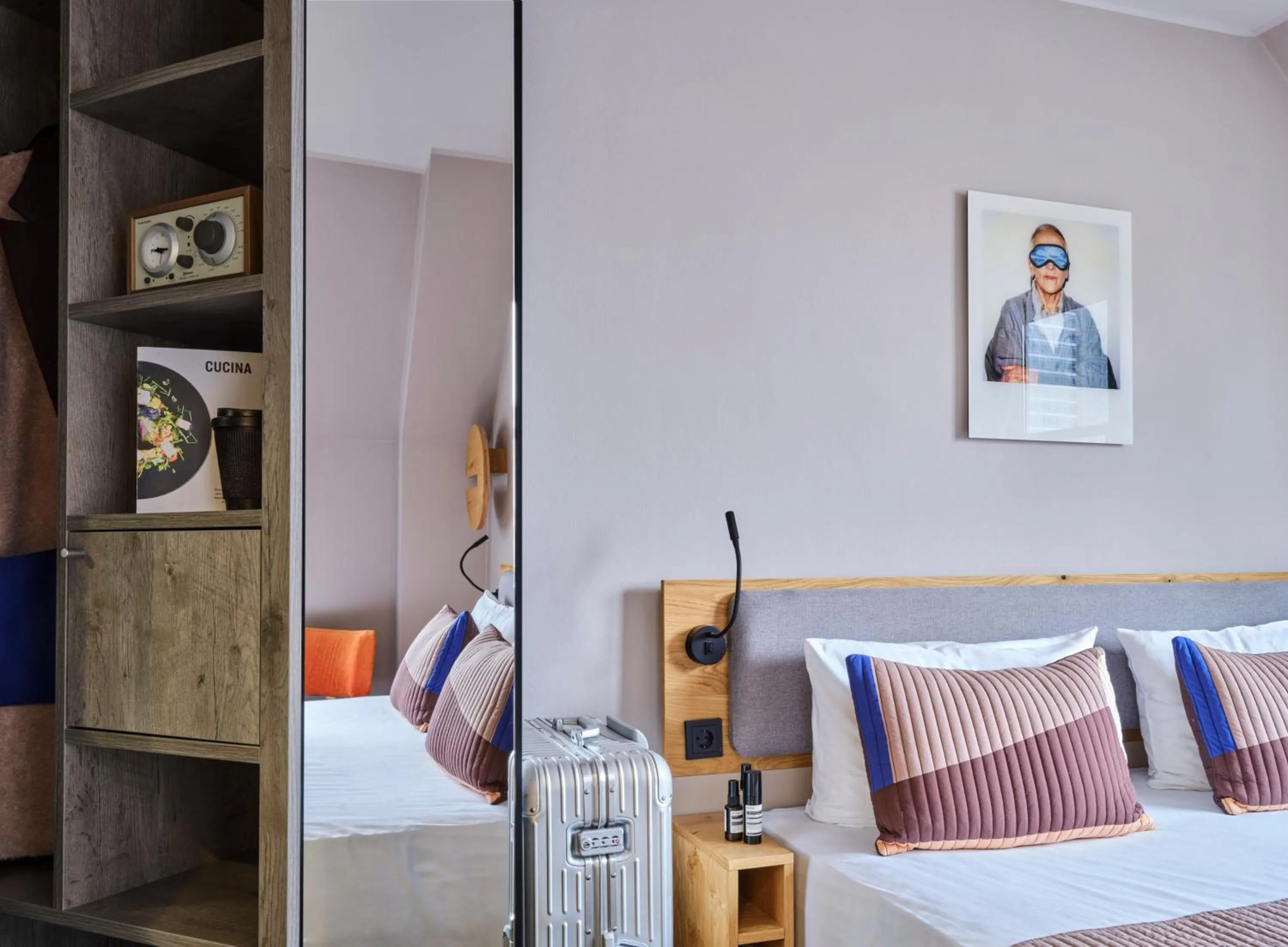 Photo of the whole room, Bed in Flemings Hotel Frankfurt-Central