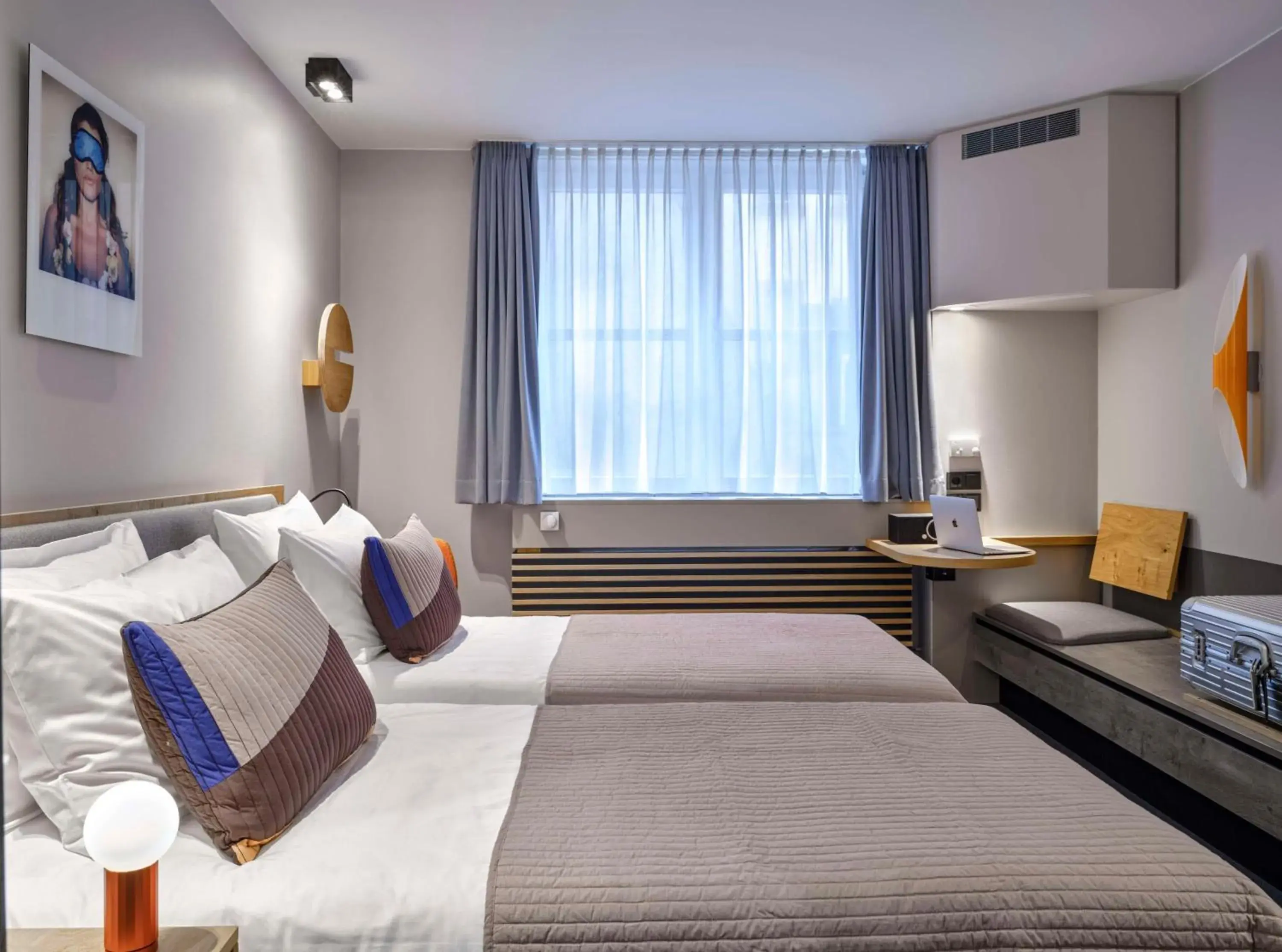 Bedroom, Bed in Flemings Hotel Frankfurt-Central Bedroom, Bed in Flemings Hotel Frankfurt-Central