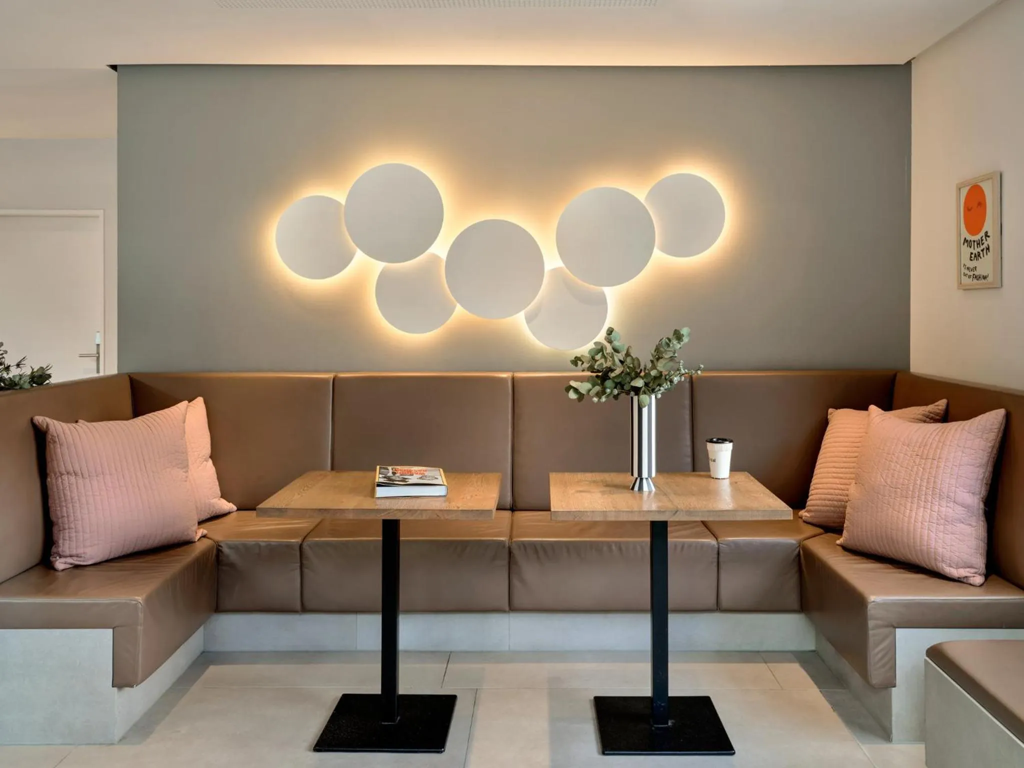 Facade/entrance in Flemings Hotel Frankfurt-Central