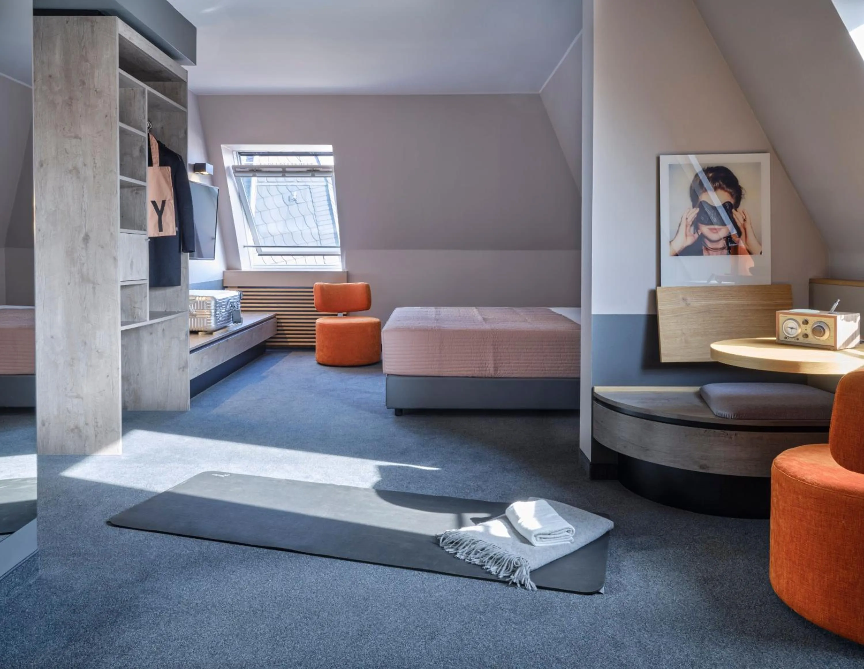 Photo of the whole room, Bed in Flemings Hotel Frankfurt-Central