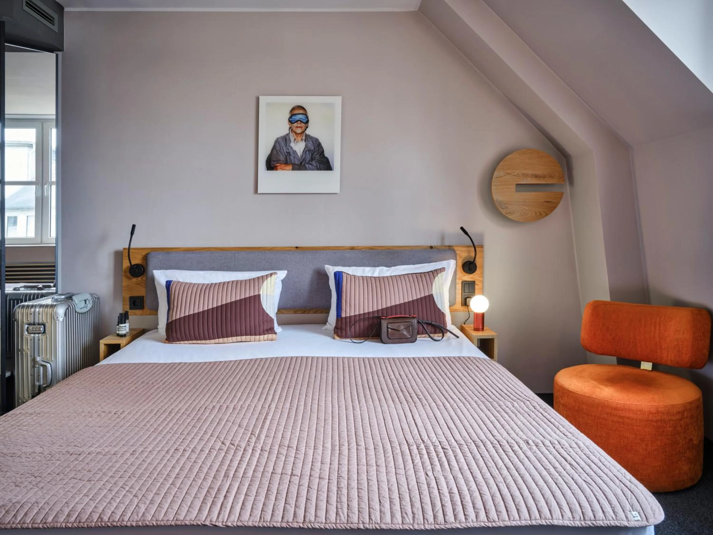 Photo of the whole room, Bed in Flemings Hotel Frankfurt-Central