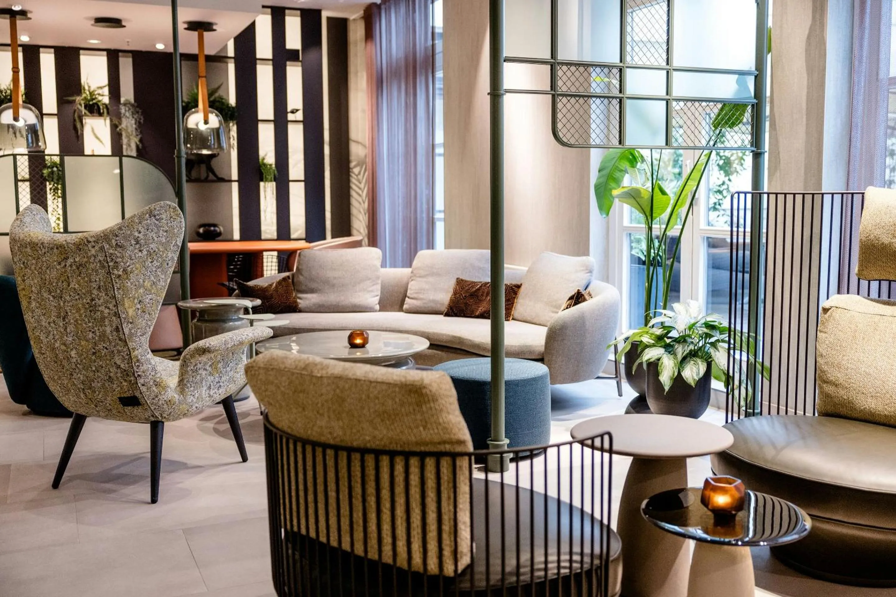 Lounge or bar in Motel One Frankfurt-Hauptbahnhof