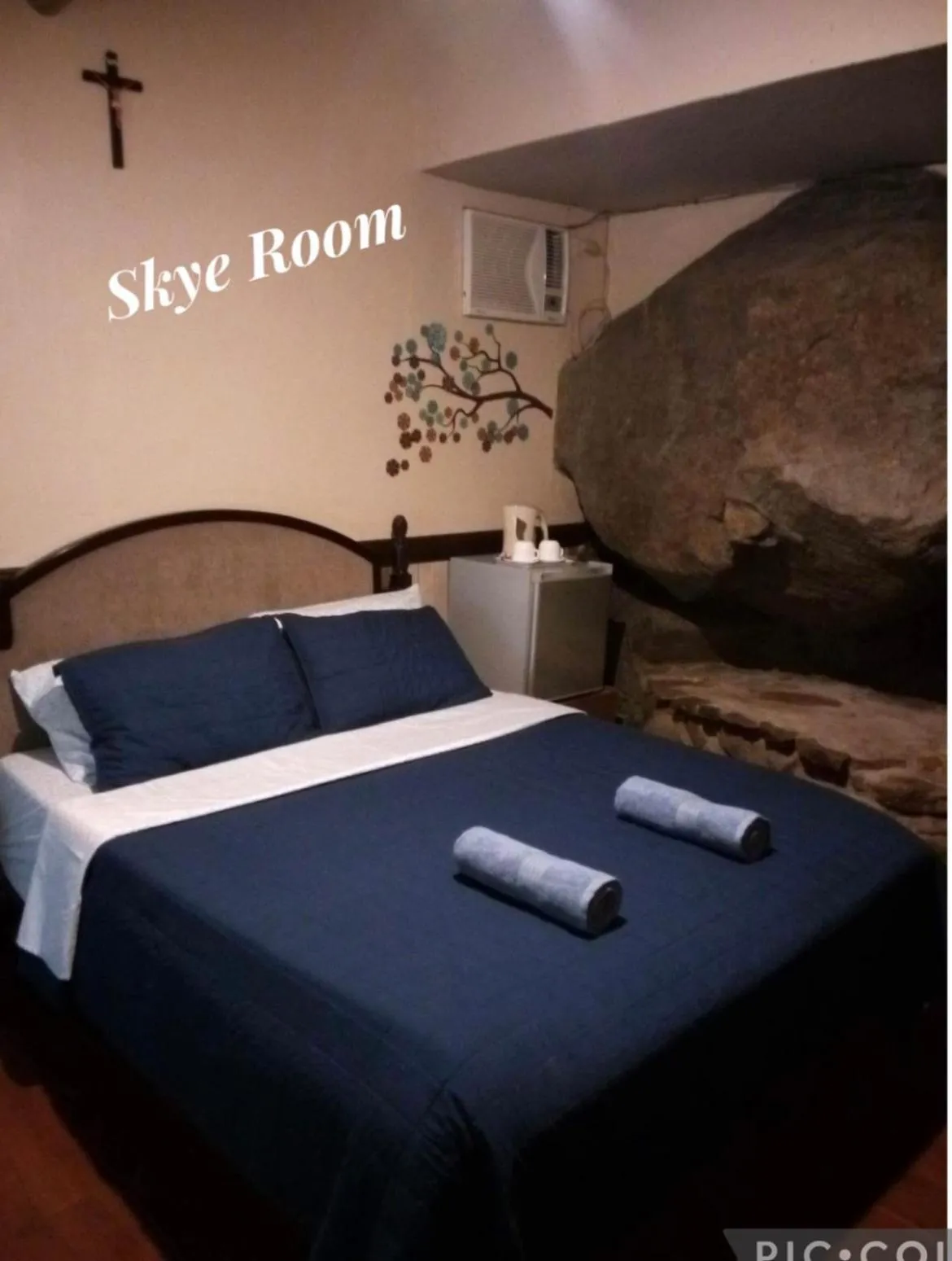 Bed in Pulangbato Falls Mountain Resort