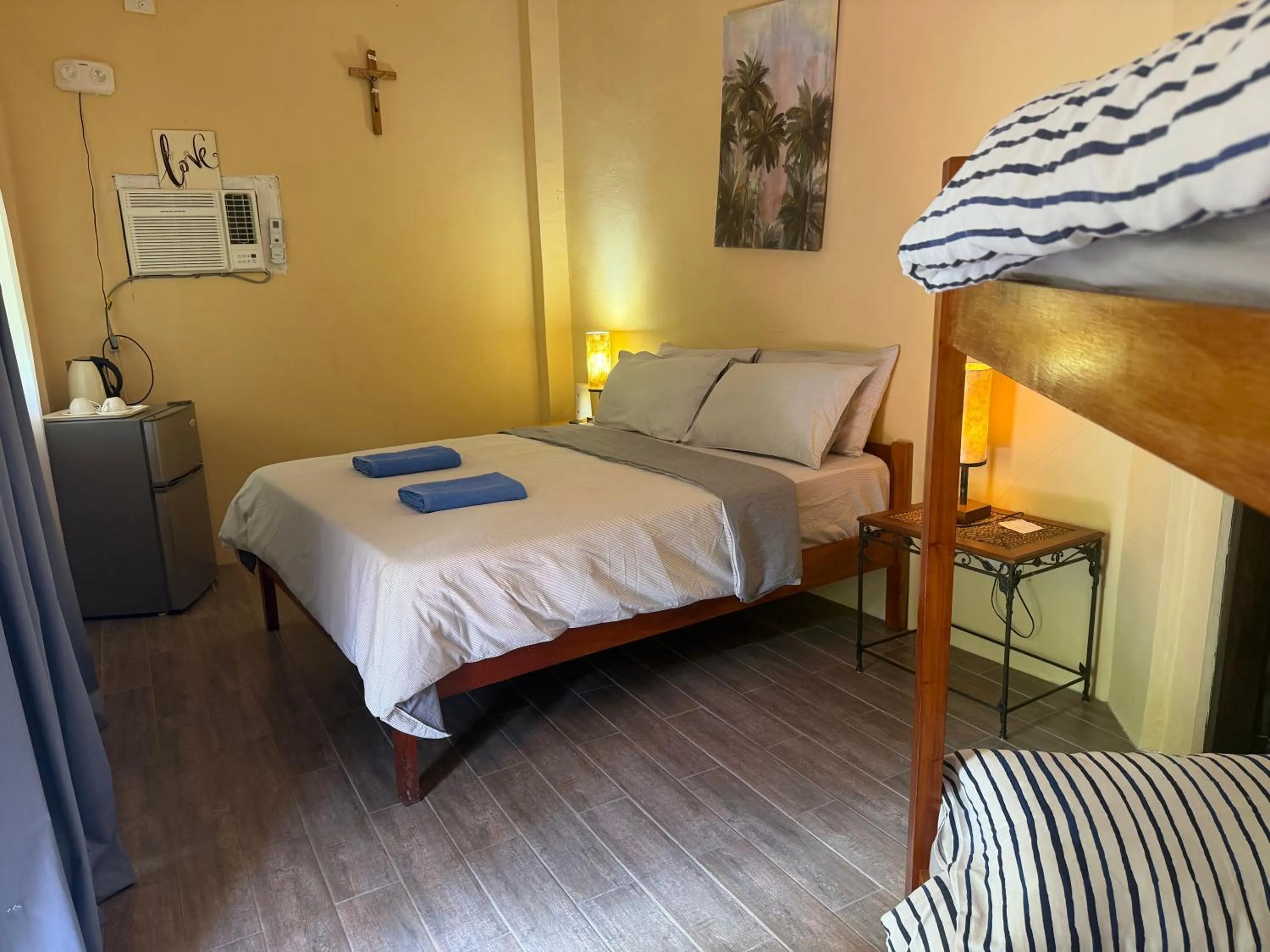 Bed in Pulangbato Falls Mountain Resort