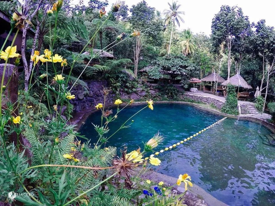 Pulangbato Falls Mountain Resort