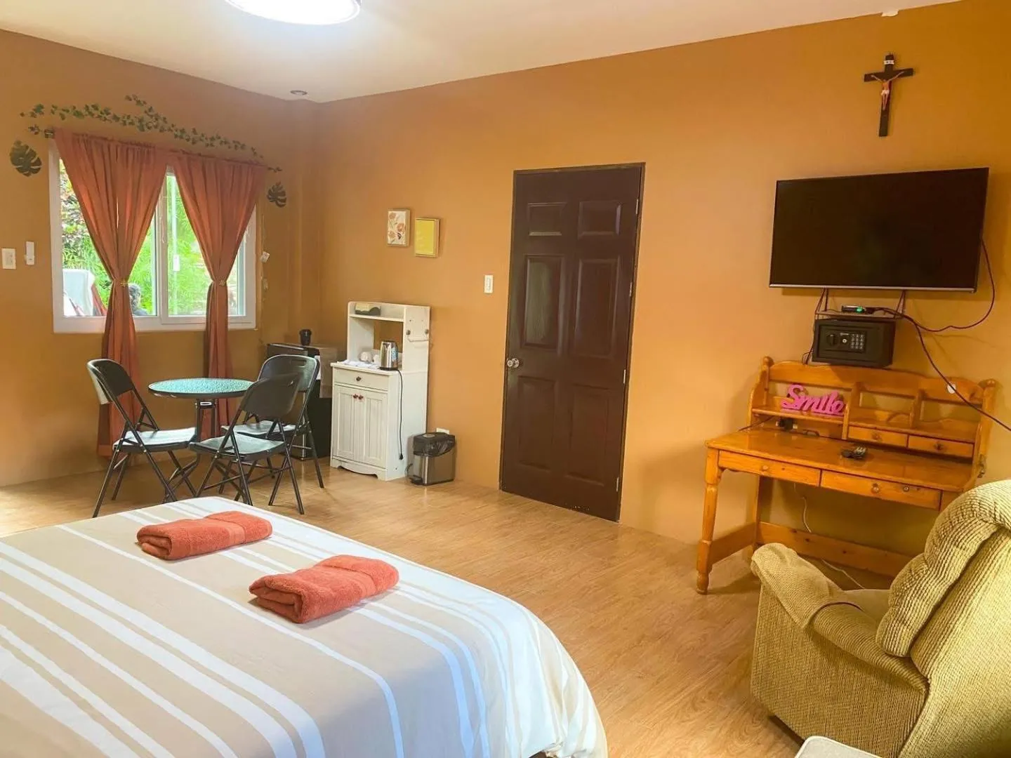 Bed in Pulangbato Falls Mountain Resort