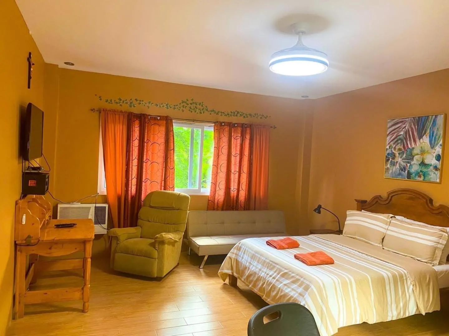 Bed in Pulangbato Falls Mountain Resort