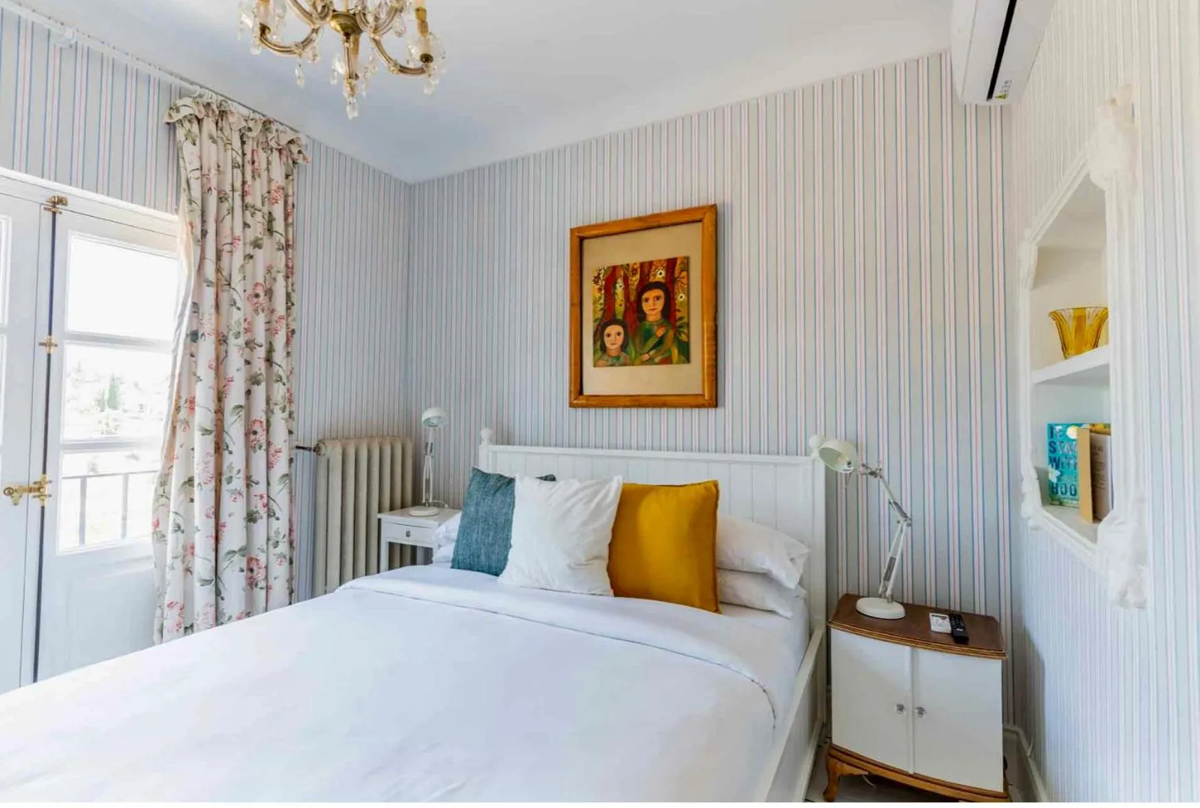 Bedroom, Bed in The Pearl - Marbella