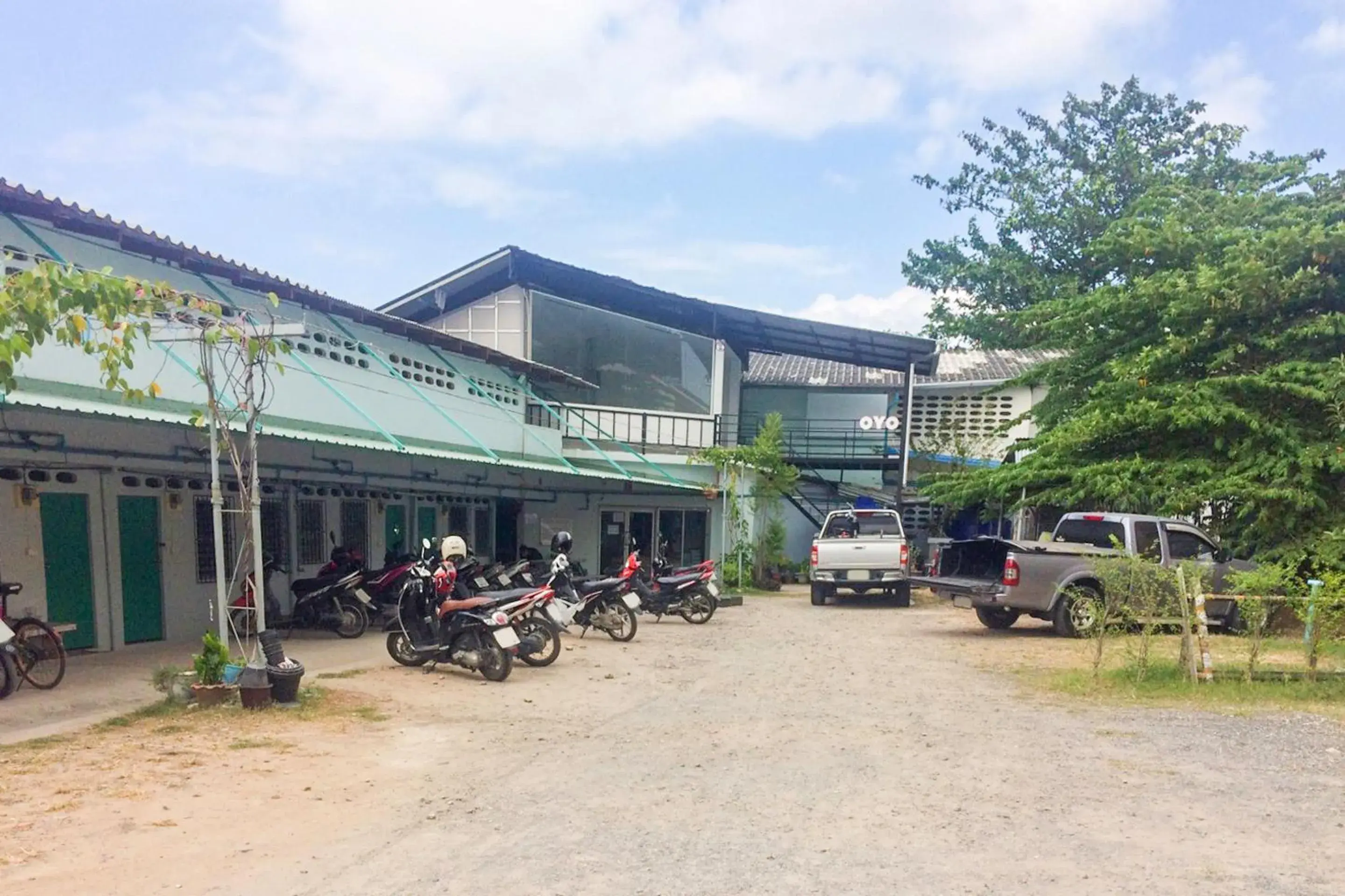 Property building in Baan Kim Lian SHA Property building in Baan Kim Lian SHA
