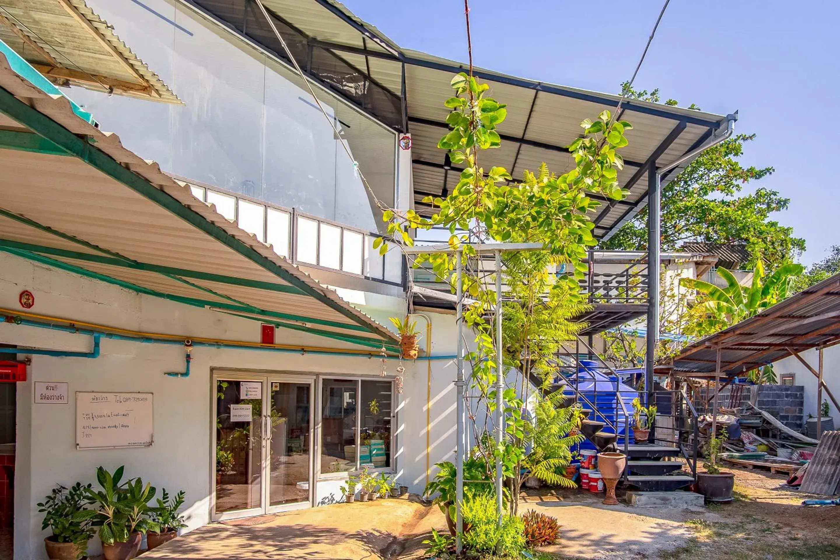Facade/entrance in Baan Kim Lian SHA Facade/entrance in Baan Kim Lian SHA