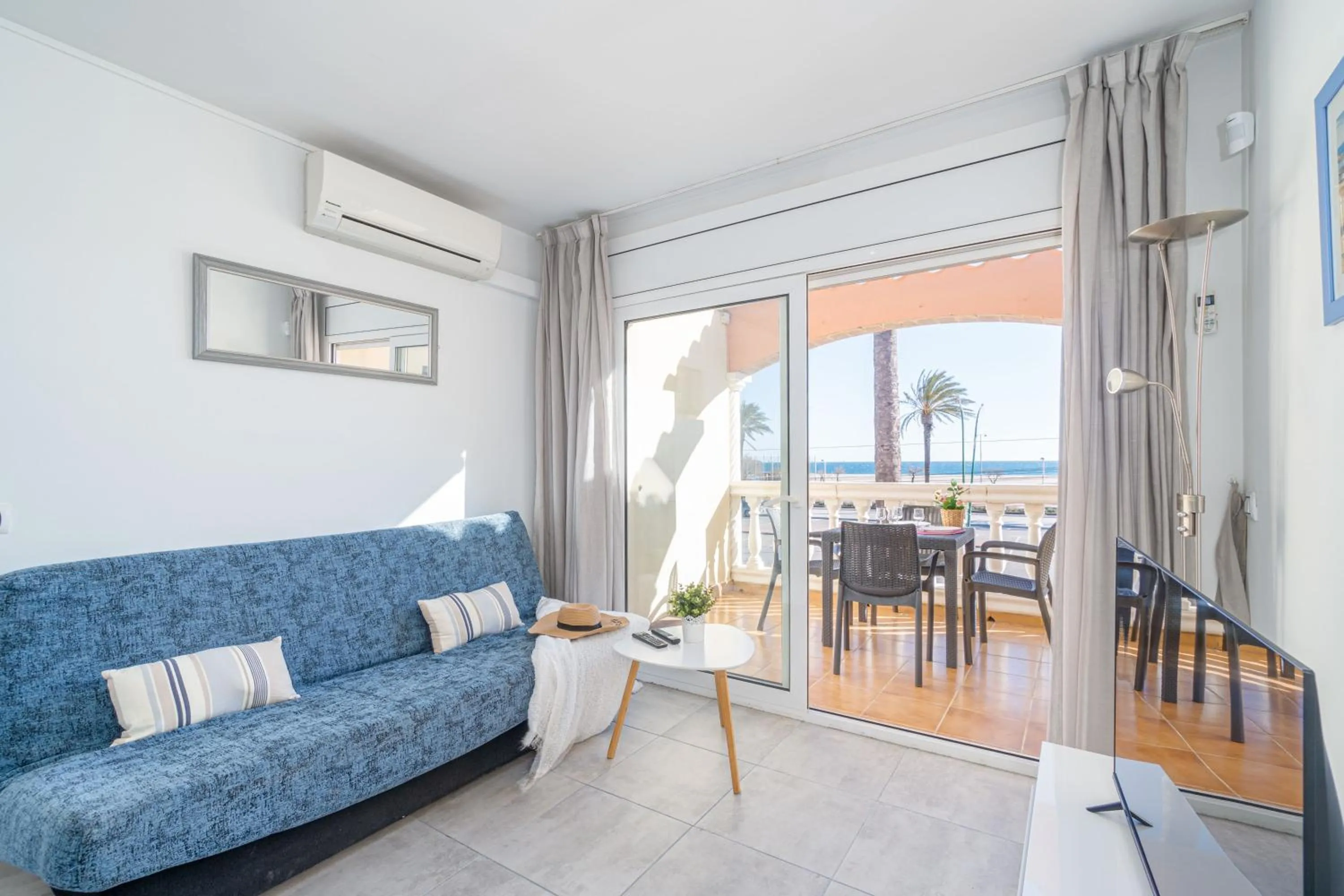 Balcony/Terrace in Apart-rent Apartament Bahia 0023