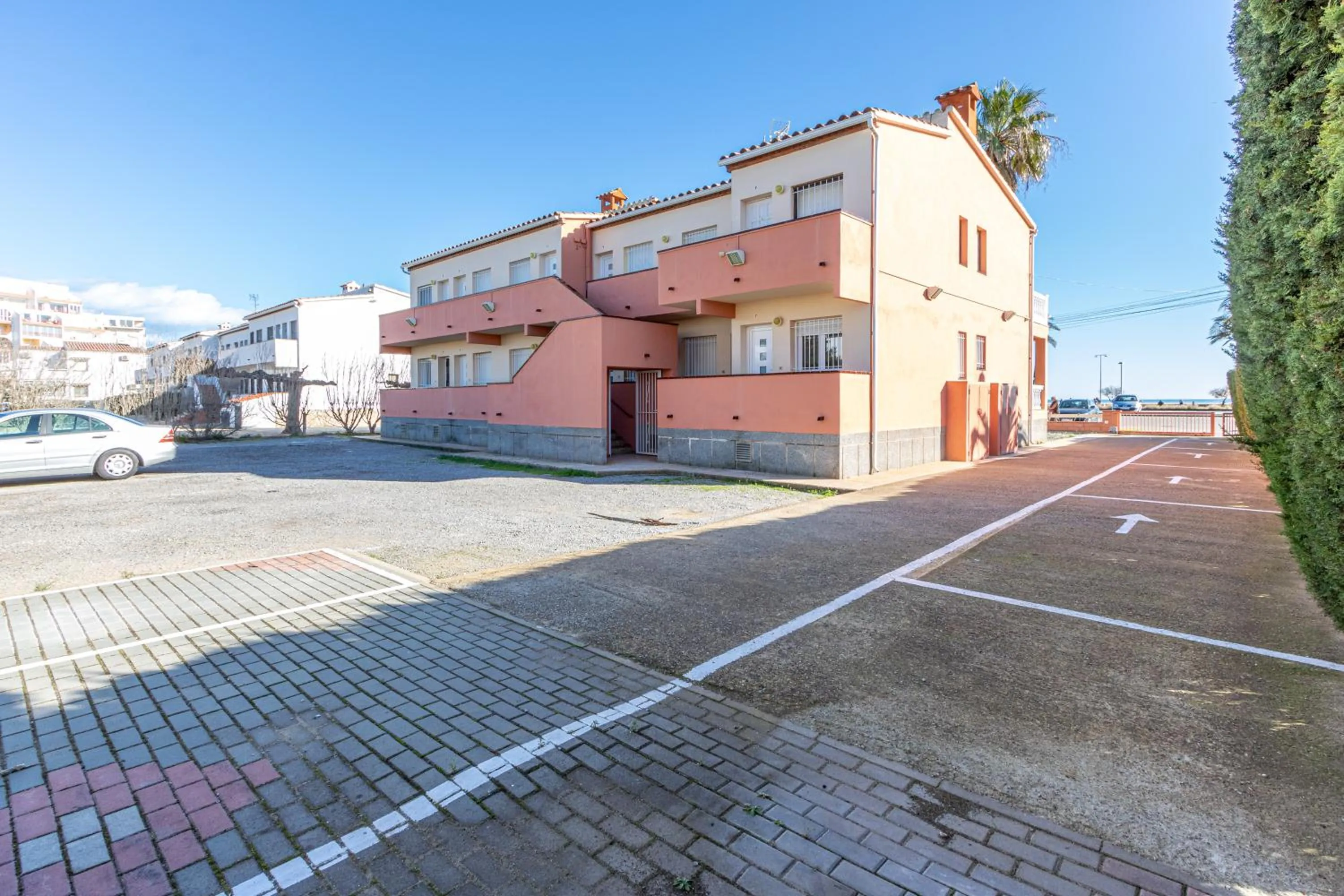 Property building in Apart-rent Apartament Bahia 0023