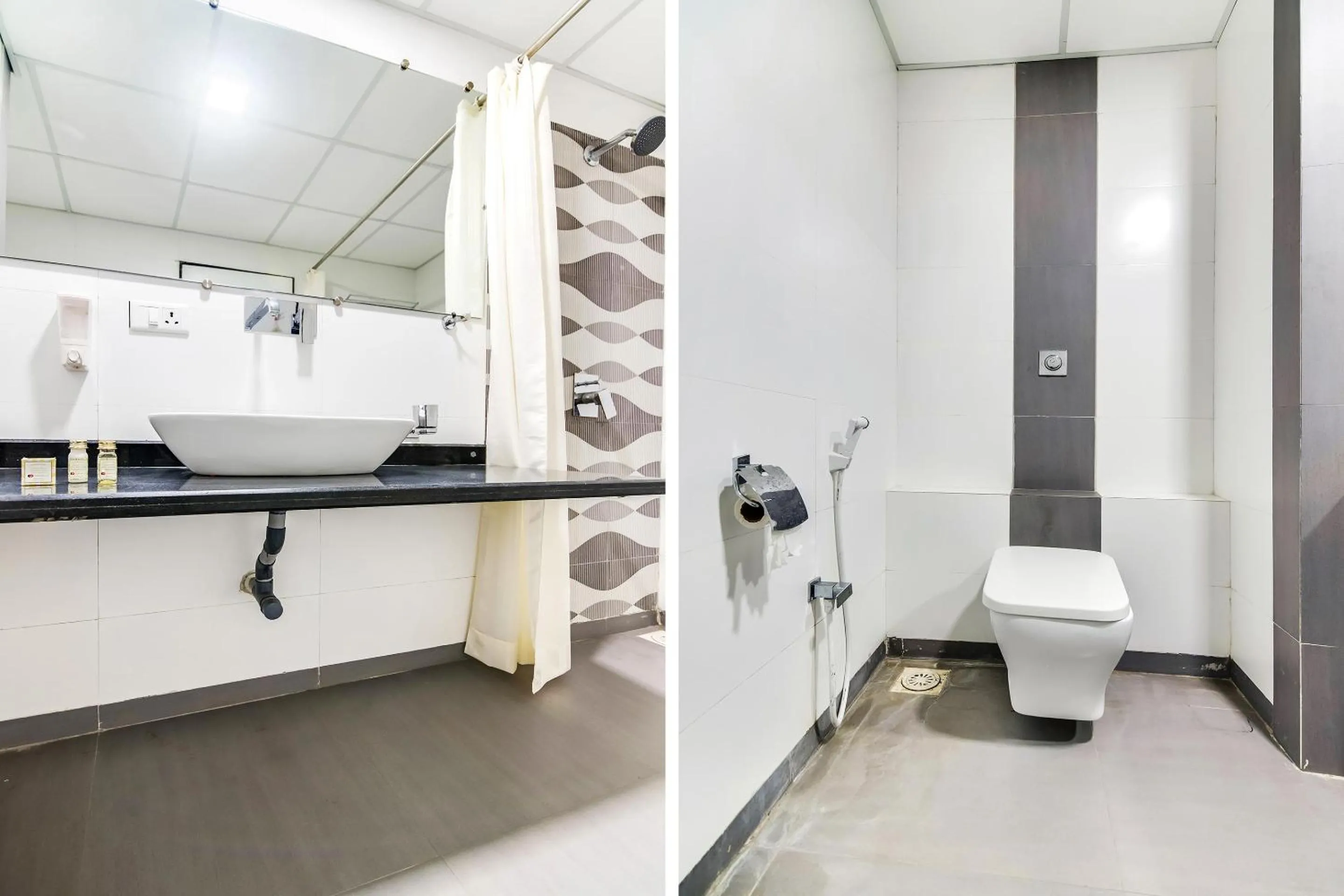 Bathroom in Sapphero Resorts