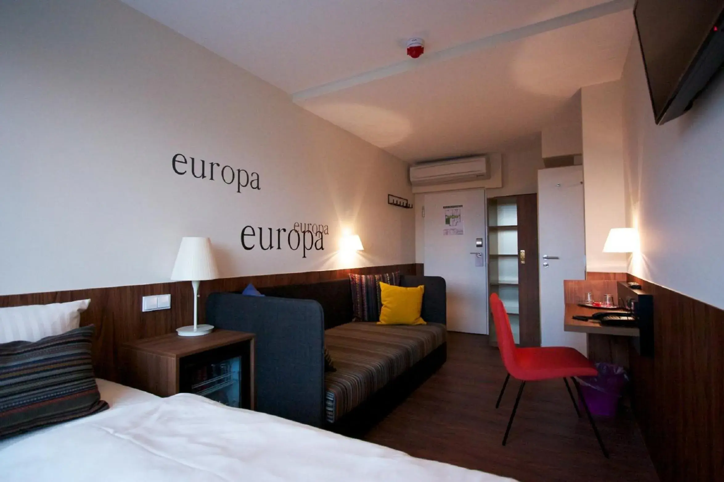 Photo of the whole room, Seating Area in Hotel Europa Life