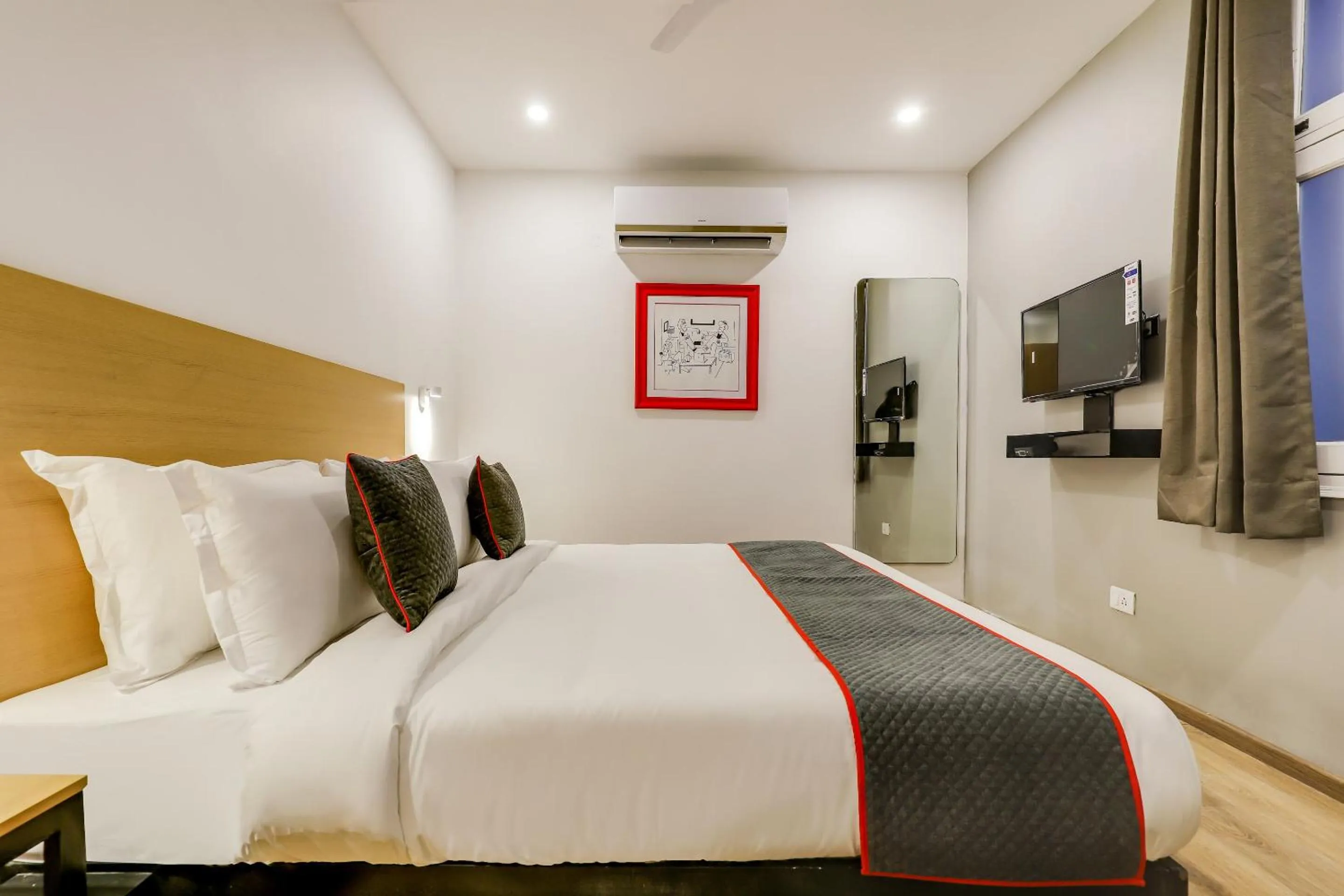 Bedroom, Bed in Townhouse Siddharth Vihar Ghaziabad