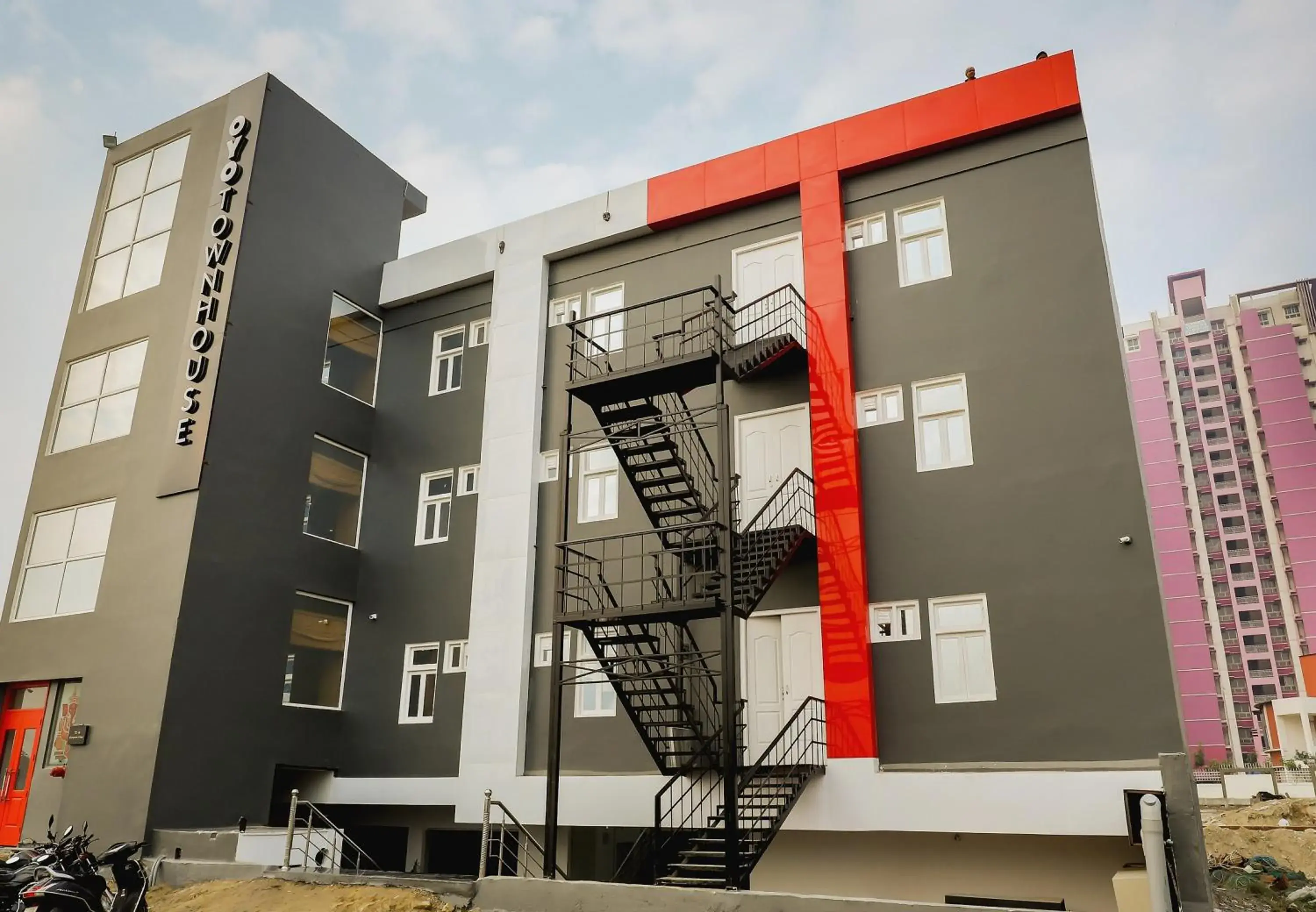 Facade/entrance in Townhouse Siddharth Vihar Ghaziabad Facade/entrance in Townhouse Siddharth Vihar Ghaziabad