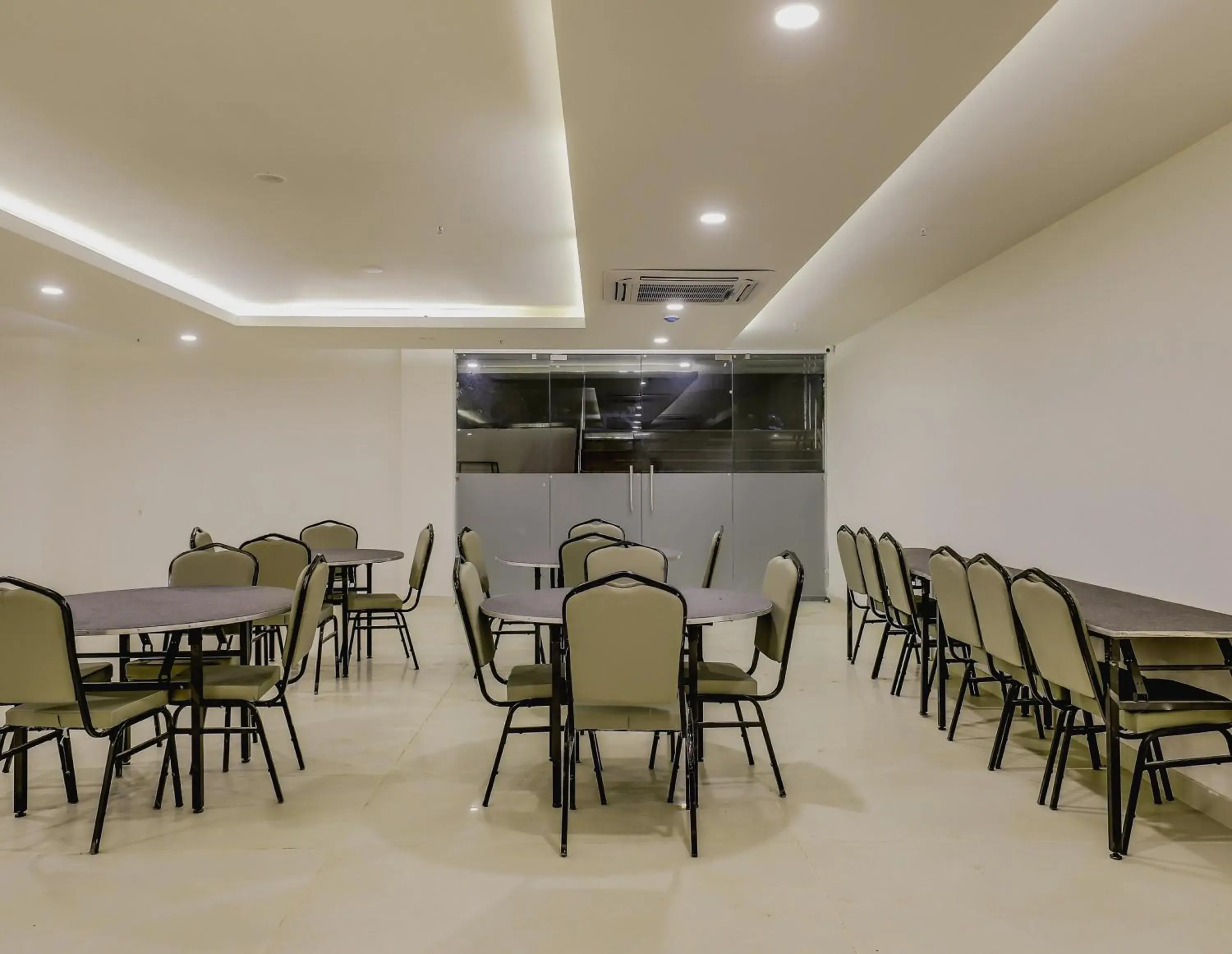 Restaurant/places to eat in Townhouse Siddharth Vihar Ghaziabad Restaurant/places to eat in Townhouse Siddharth Vihar Ghaziabad