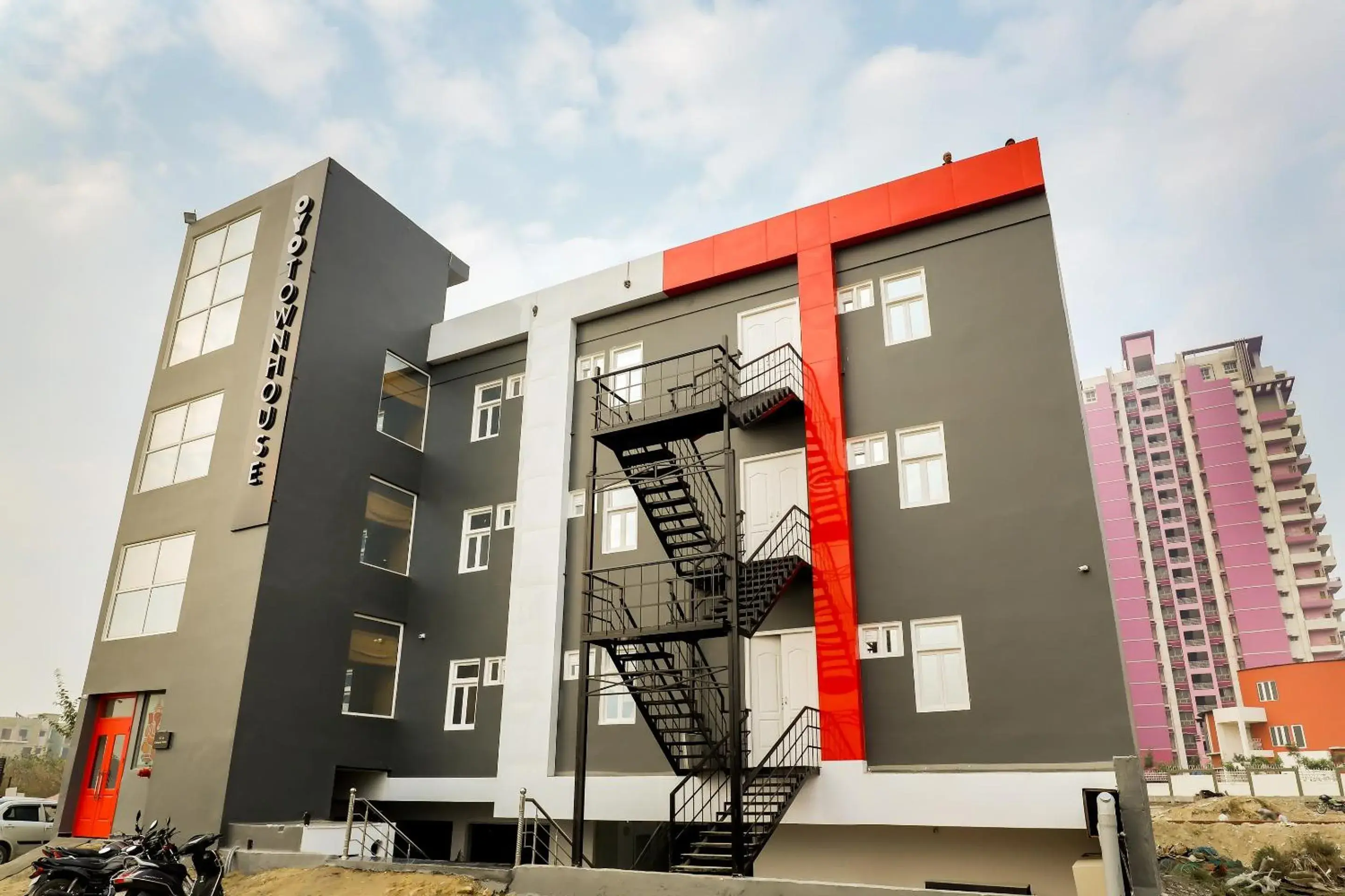 Facade/entrance in Townhouse Siddharth Vihar Ghaziabad Facade/entrance in Townhouse Siddharth Vihar Ghaziabad