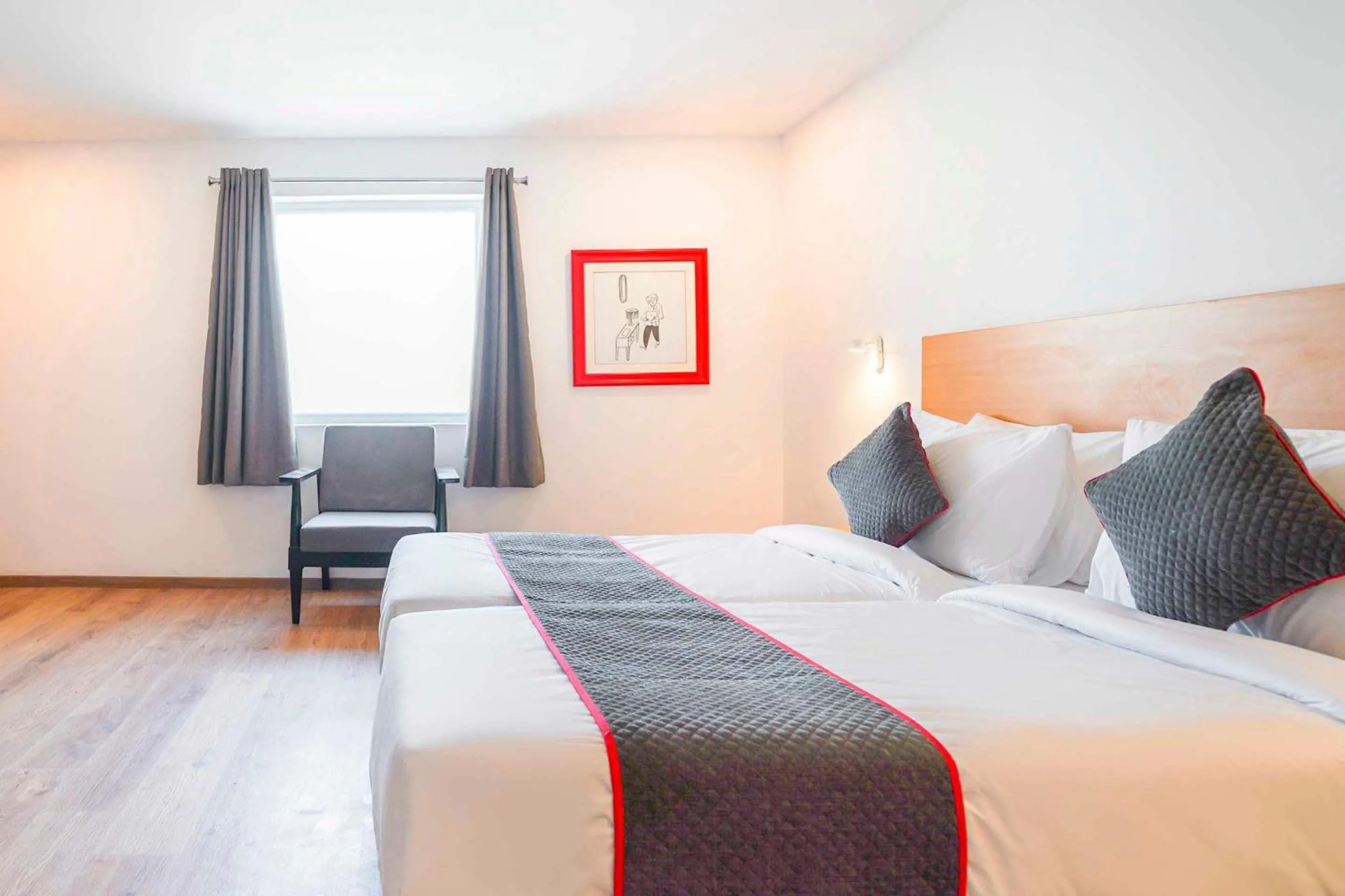 Bedroom, Bed in FabHotel F9 Sector 121