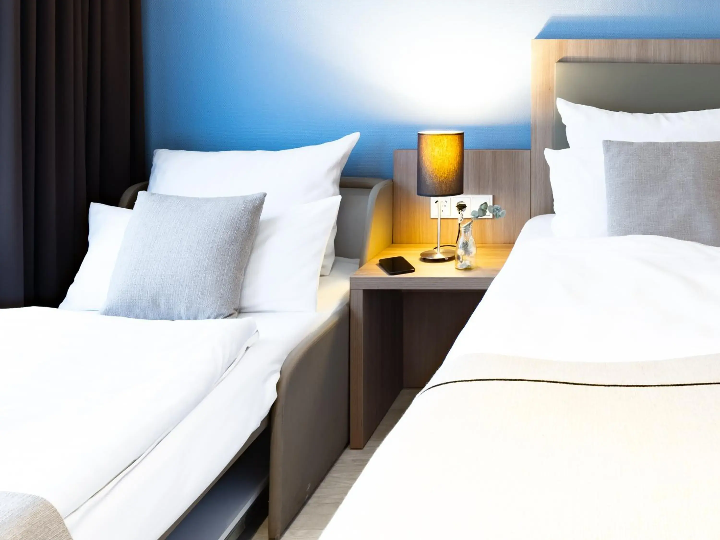 Photo of the whole room in Hotel Continental Frankfurt Photo of the whole room in Hotel Continental Frankfurt