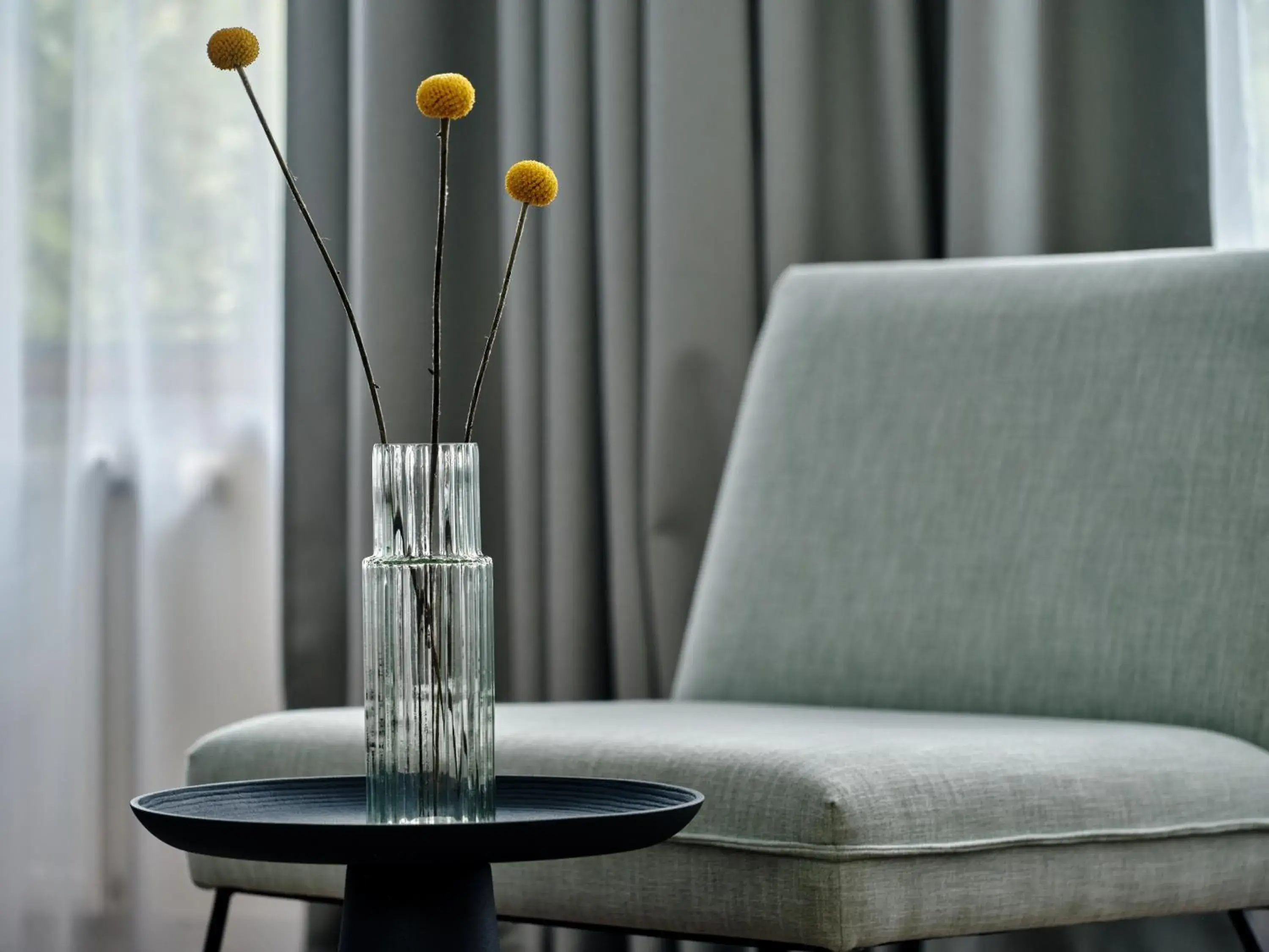 Photo of the whole room in Hotel Continental Frankfurt Photo of the whole room in Hotel Continental Frankfurt