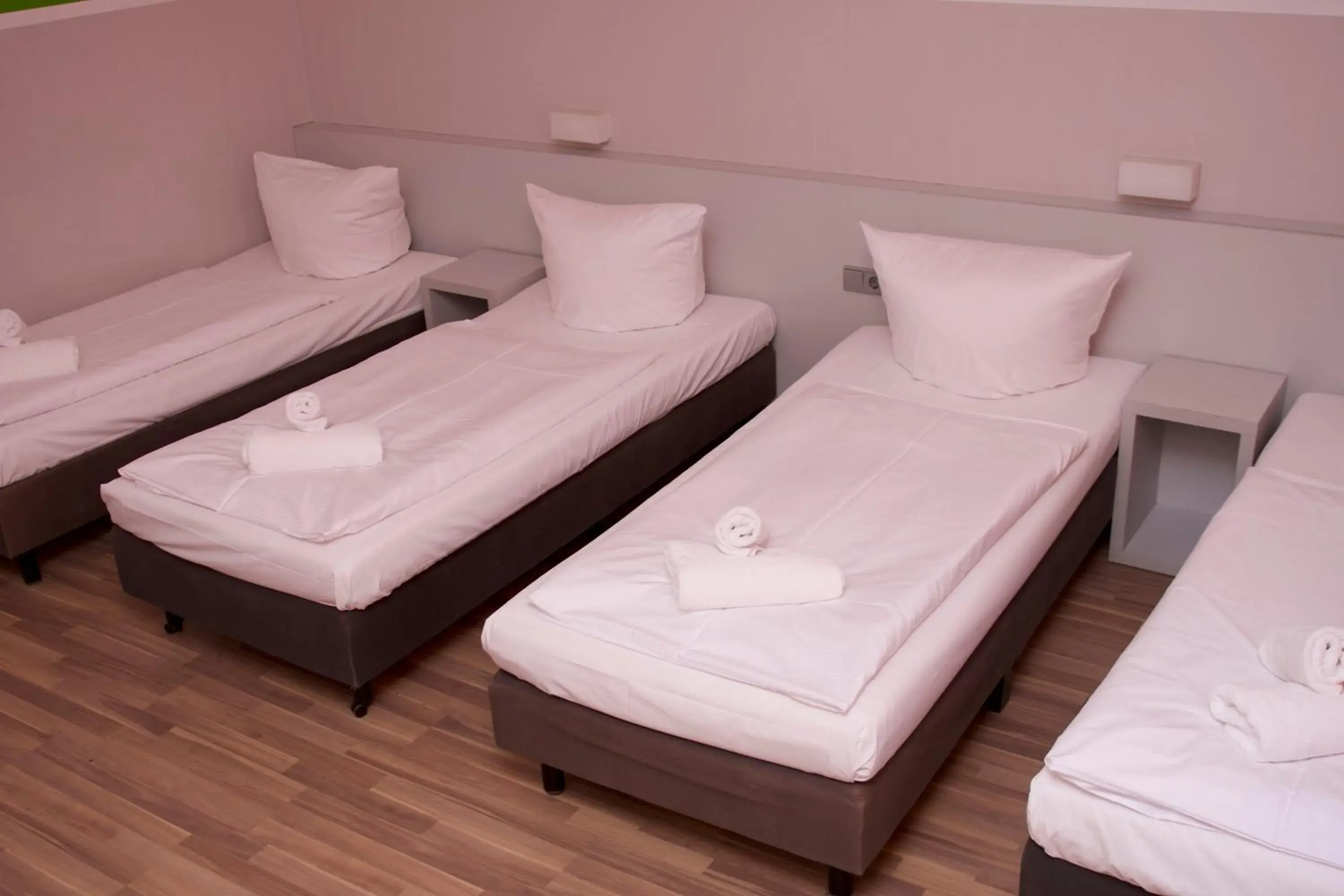 Bed in Colour Hotel Bed in Colour Hotel