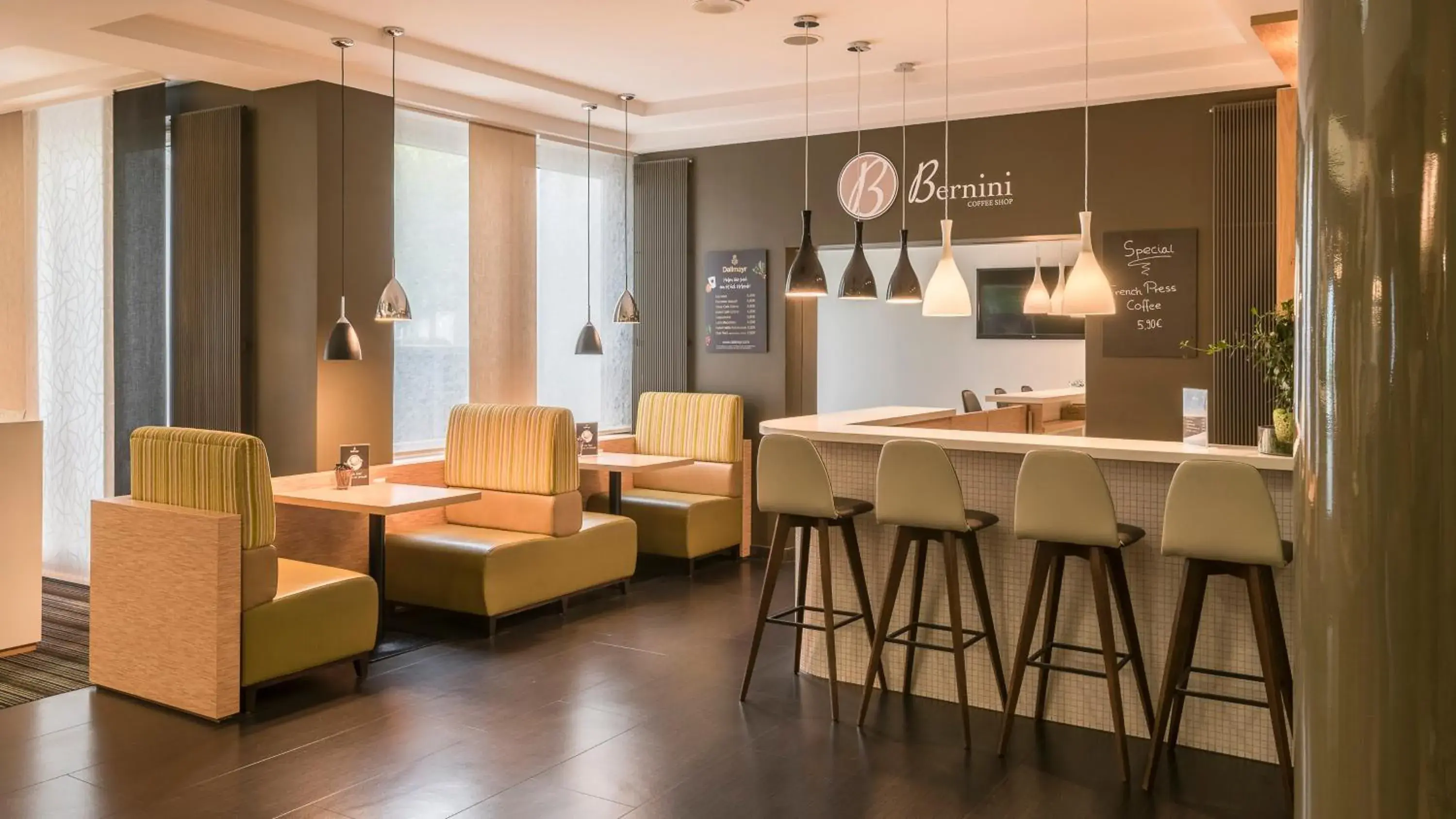 Property building in Holiday Inn Munich Unterhaching by IHG Property building in Holiday Inn Munich Unterhaching by IHG