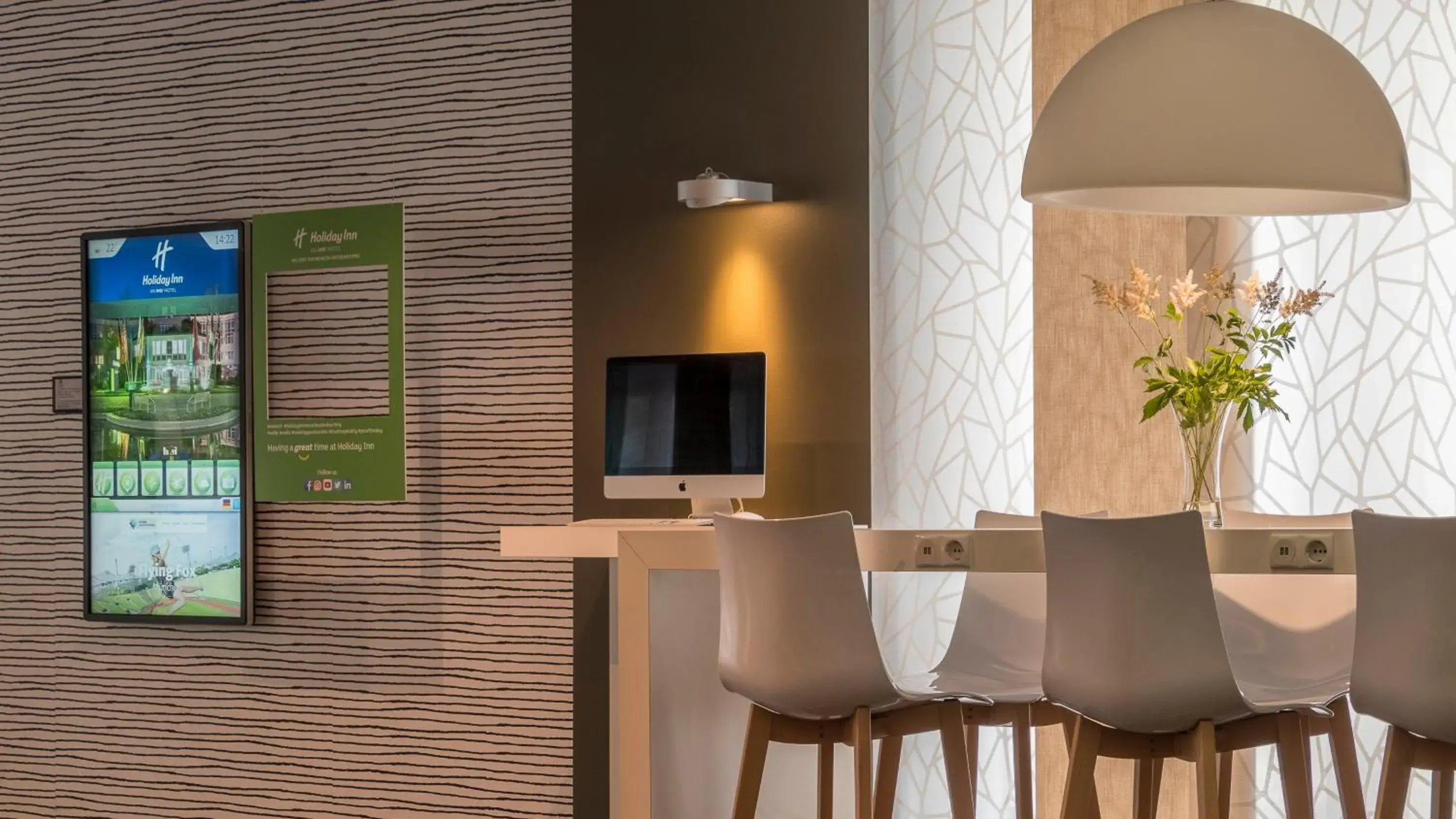 Property building in Holiday Inn Munich Unterhaching by IHG Property building in Holiday Inn Munich Unterhaching by IHG