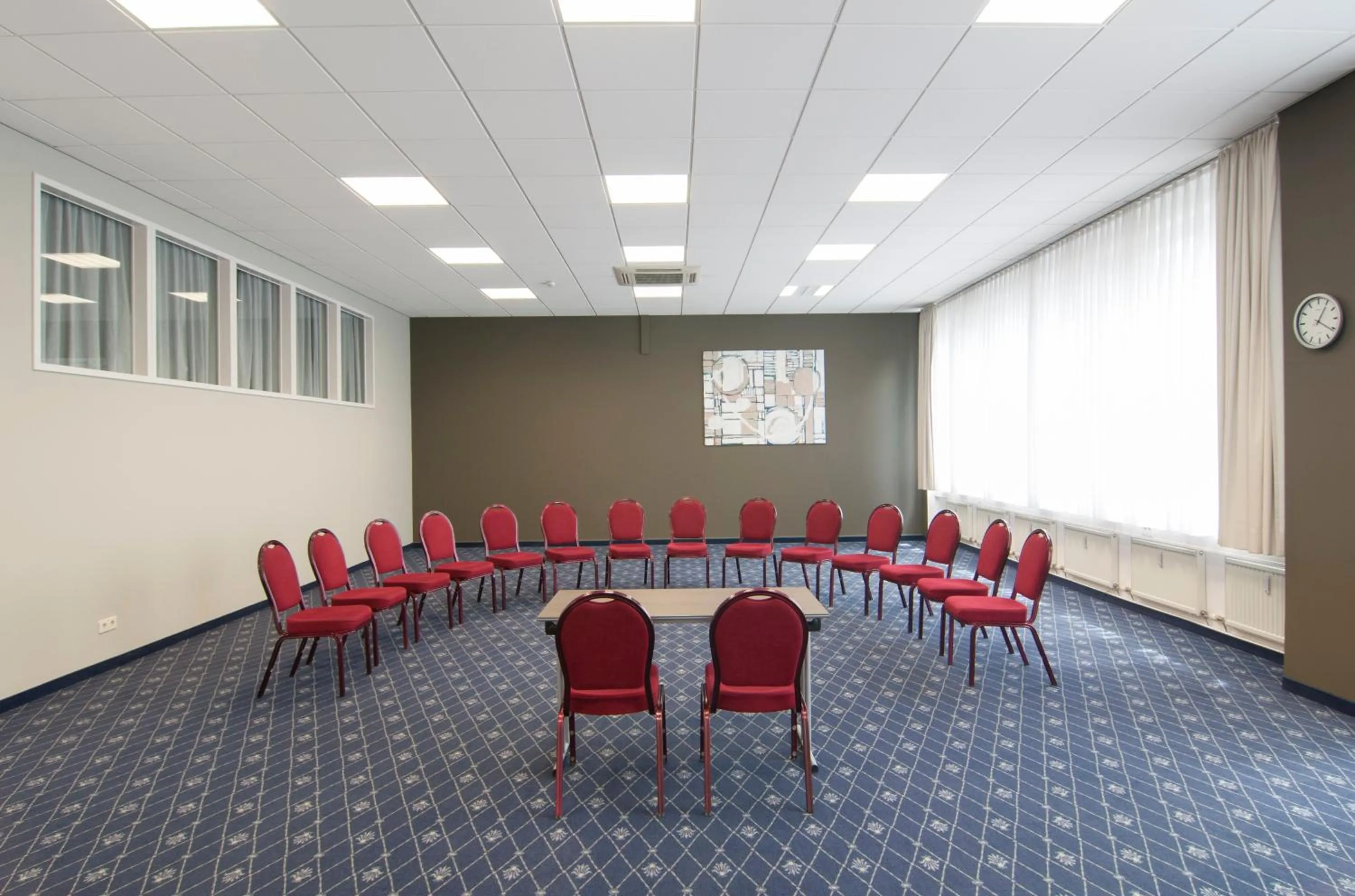 Meeting/conference room in Holiday Inn Munich Unterhaching by IHG