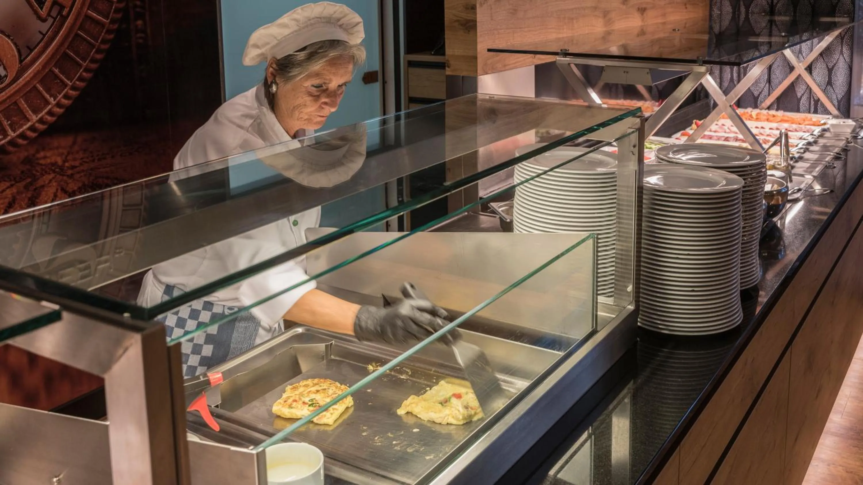 Breakfast in Holiday Inn Munich Unterhaching by IHG