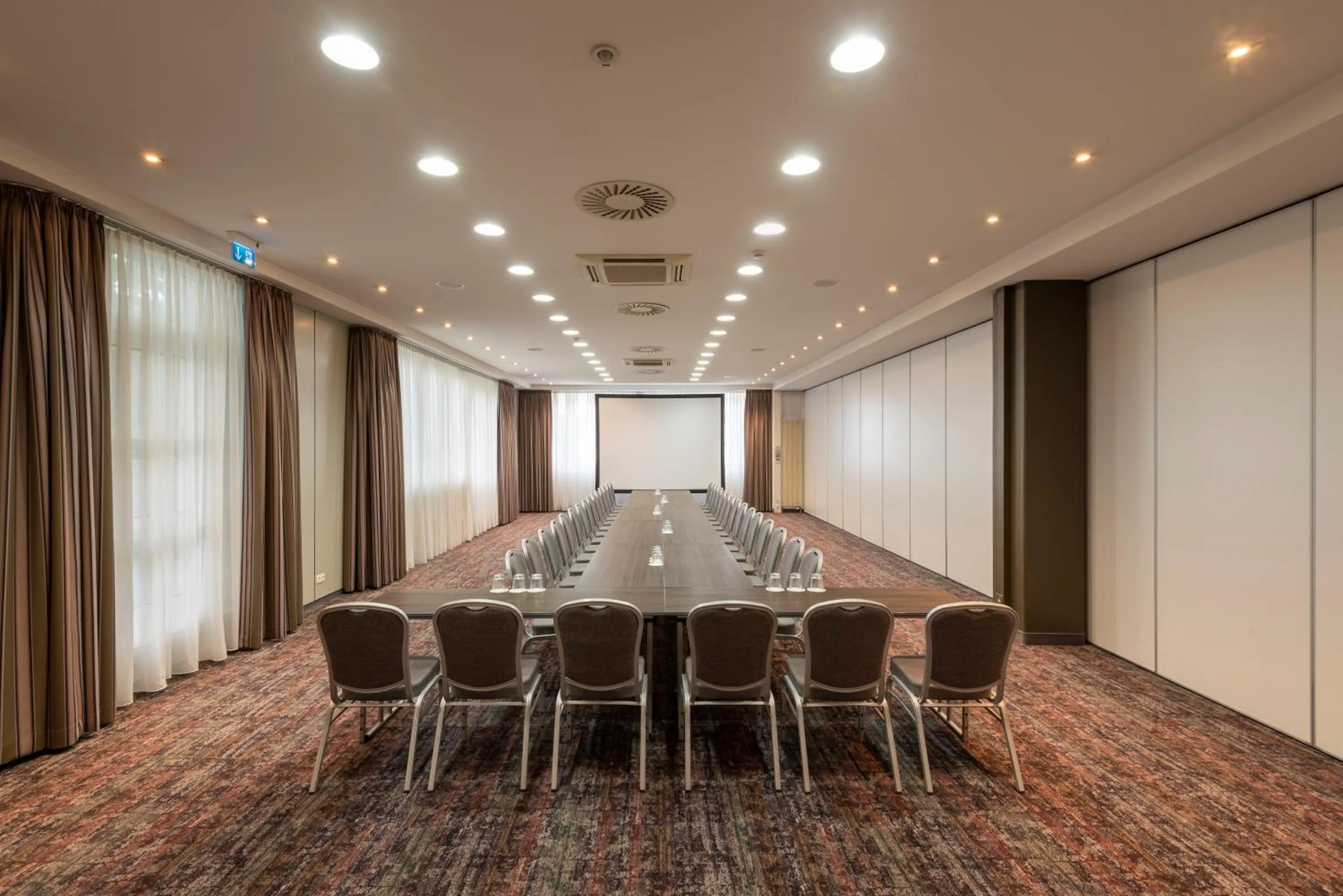 Meeting/conference room in Holiday Inn Munich Unterhaching by IHG