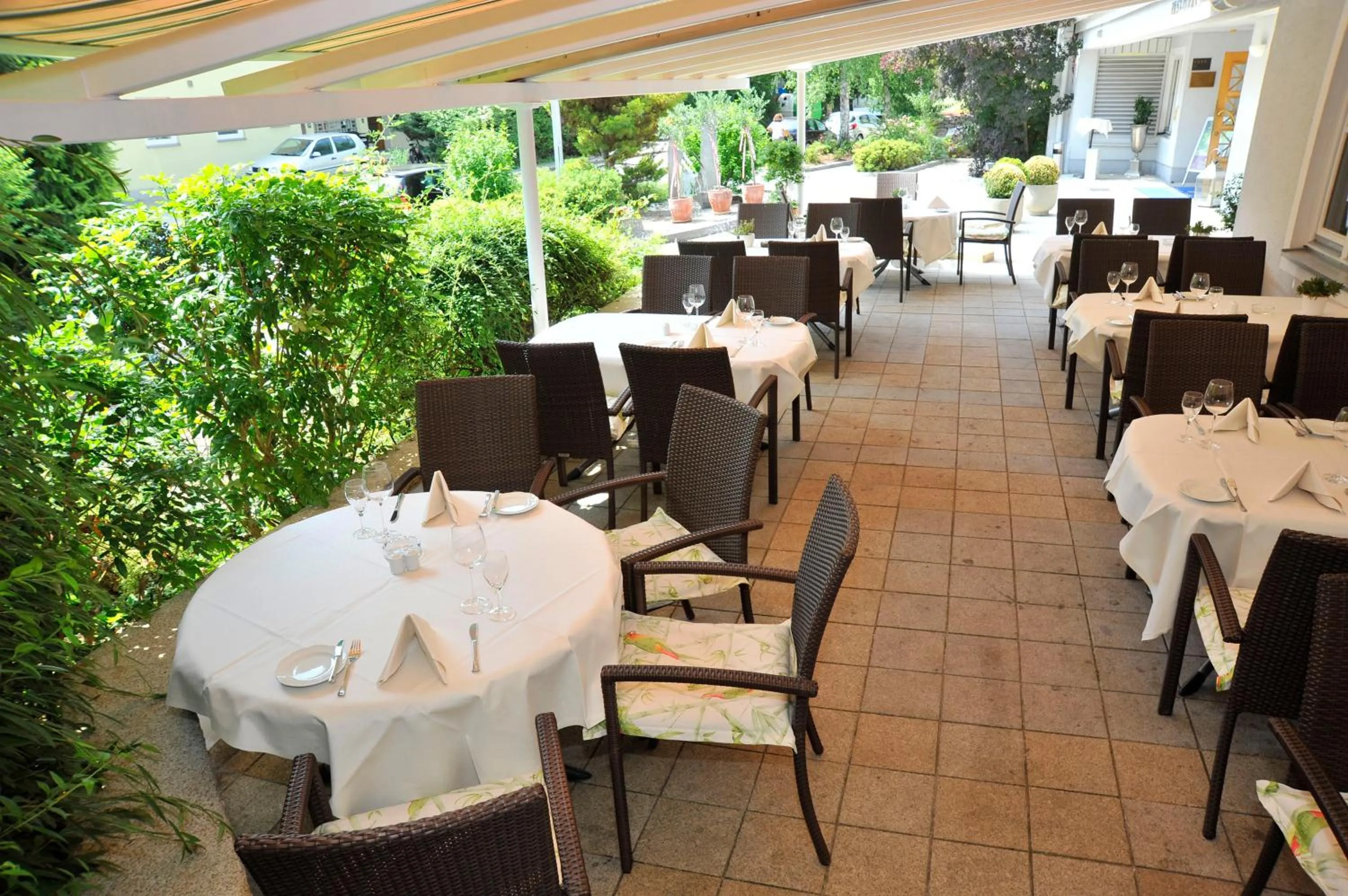 Restaurant/places to eat in Olymp Munich