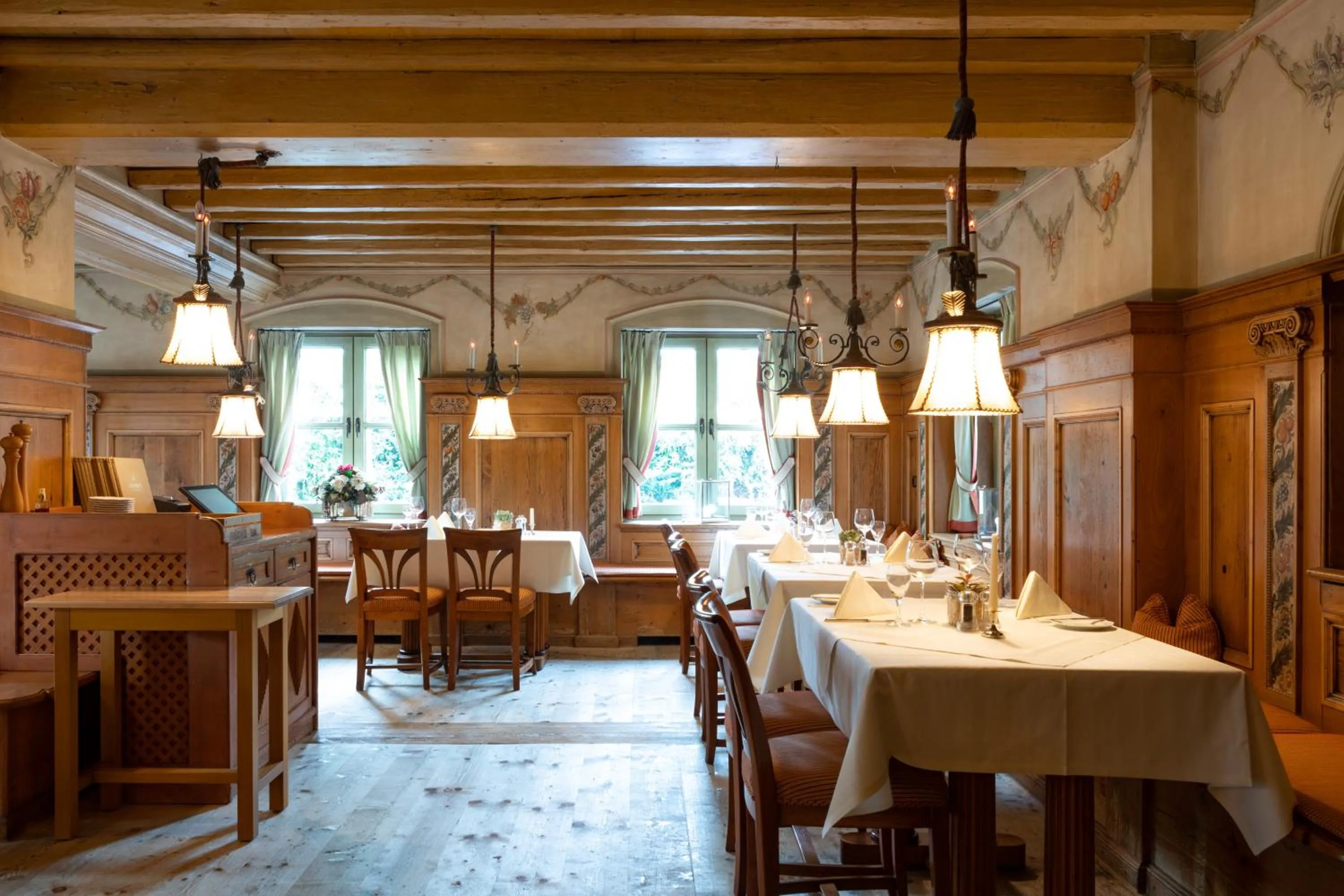 Restaurant/places to eat in Olymp Munich