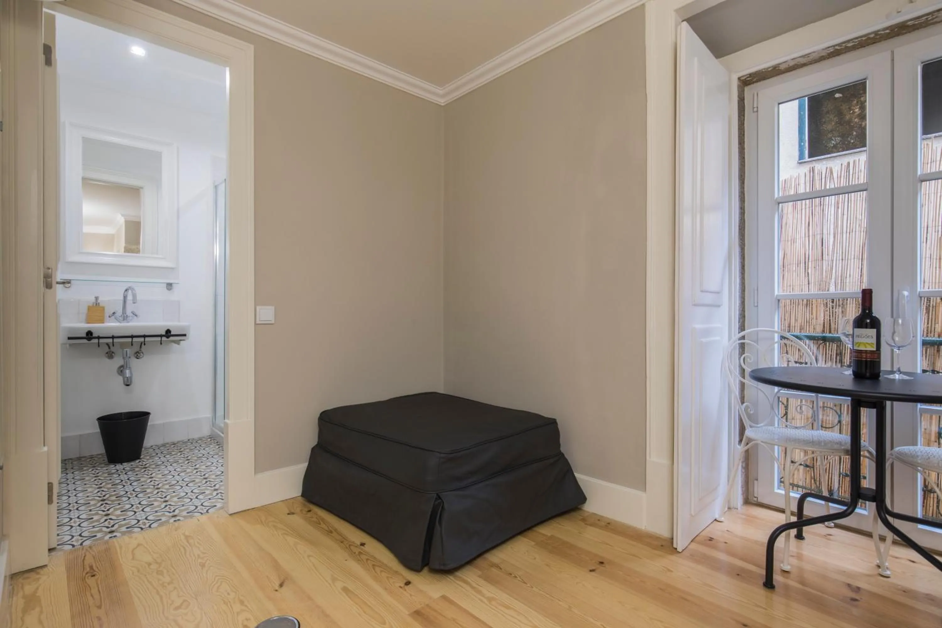 Seating area in LovelyStay - Charming Douradoures I