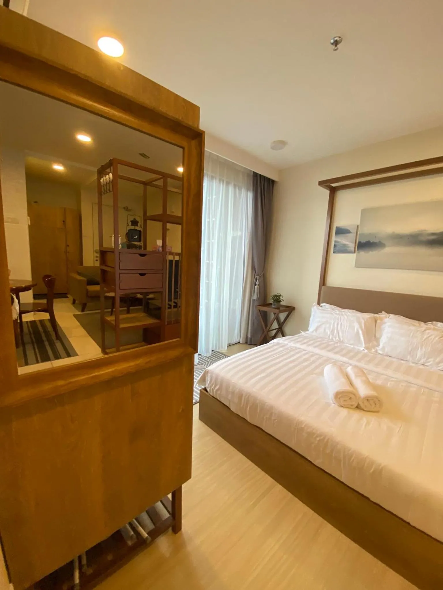 The Jomvacay Place