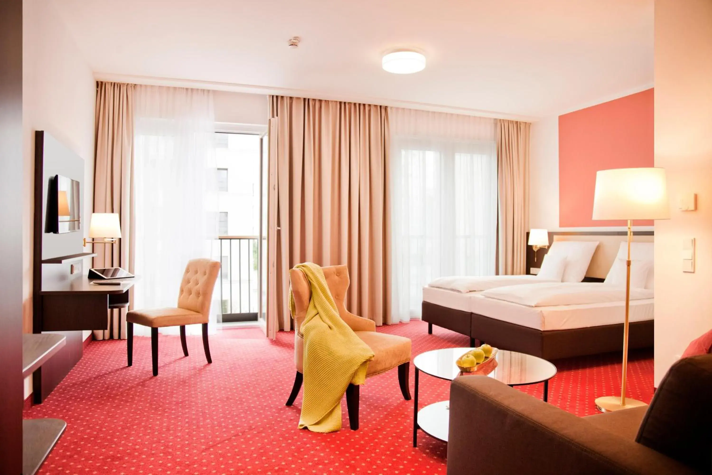 Photo of the whole room, Bed in Gold Palais Hotel Photo of the whole room, Bed in Gold Palais Hotel