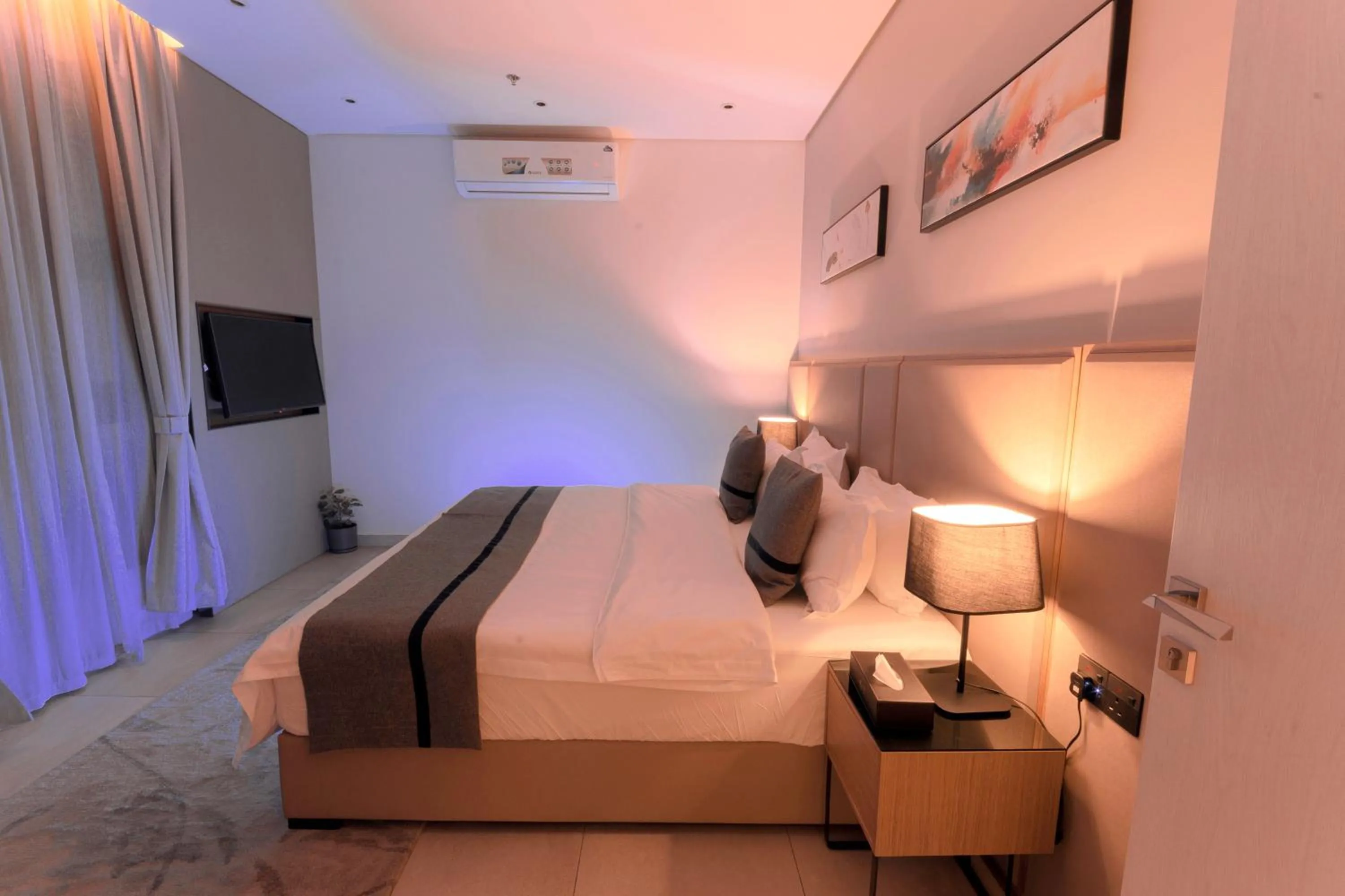 Bed in Vivian Park Al Rawabi