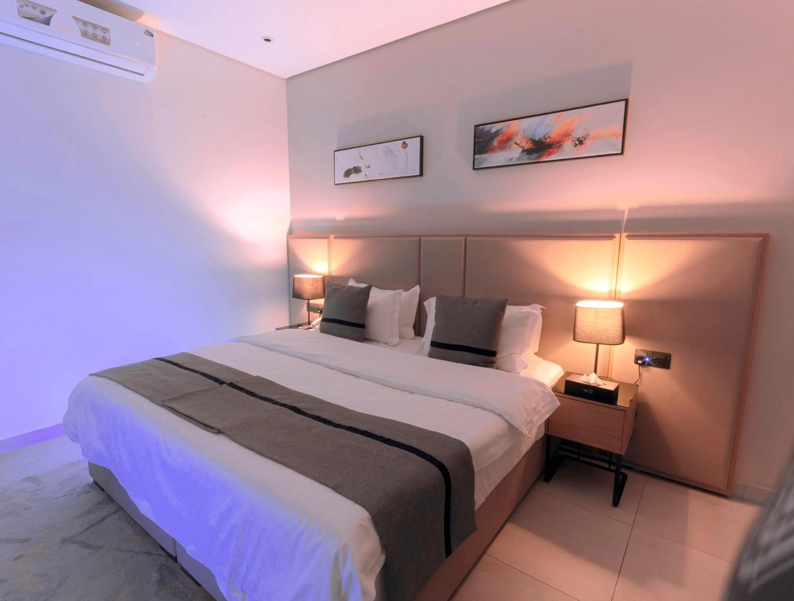 Bed in Vivian Park Al Rawabi