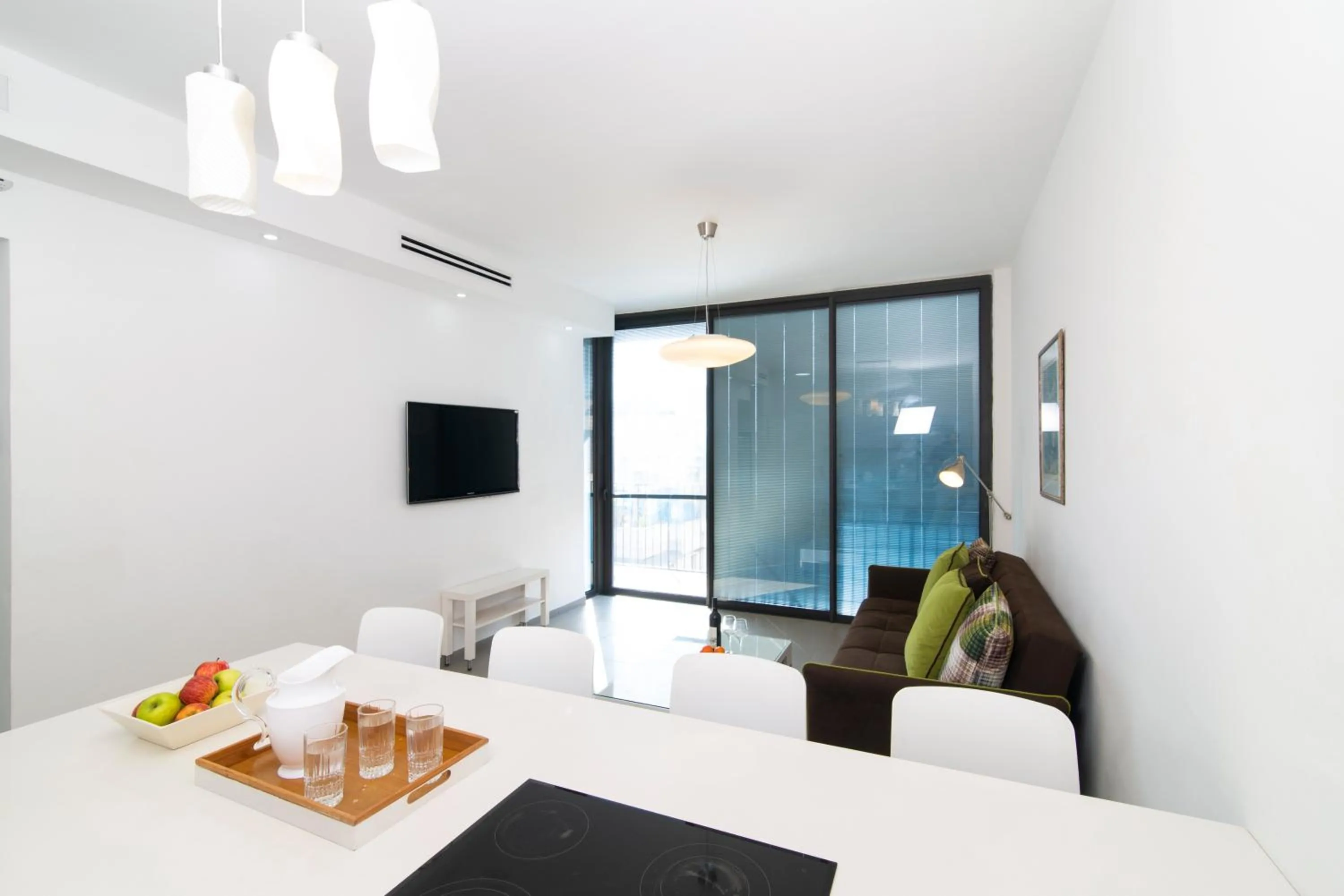 Hilton Bay Apartment with Bedroom shelter