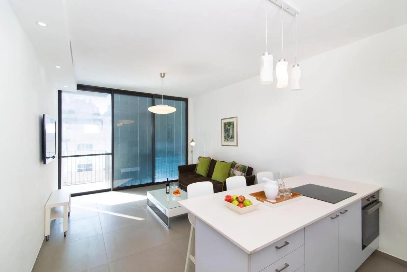 Hilton Bay Apartment with Bedroom shelter