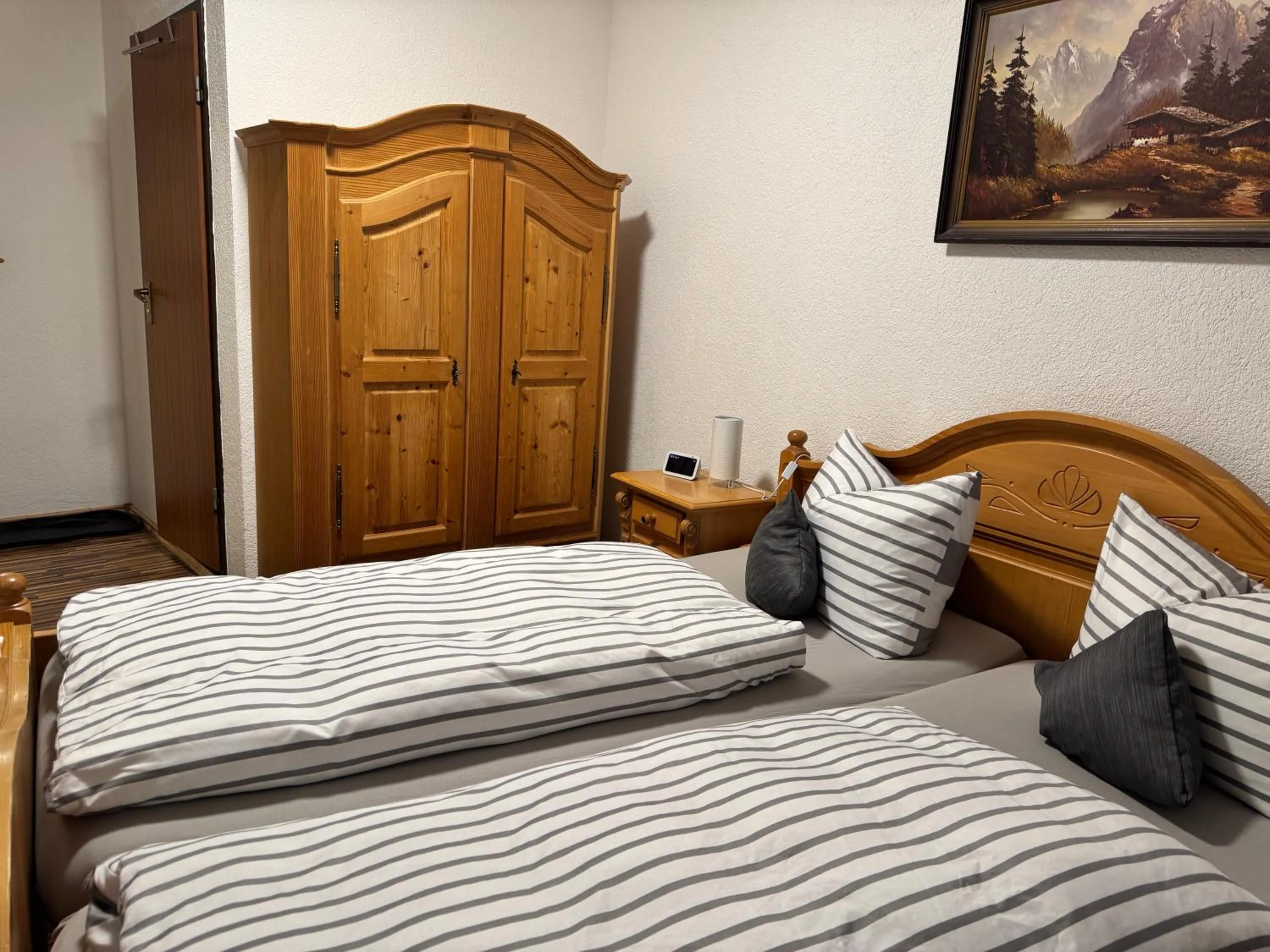 Photo of the whole room, Bed in Gasthof Hotel Bräustübl