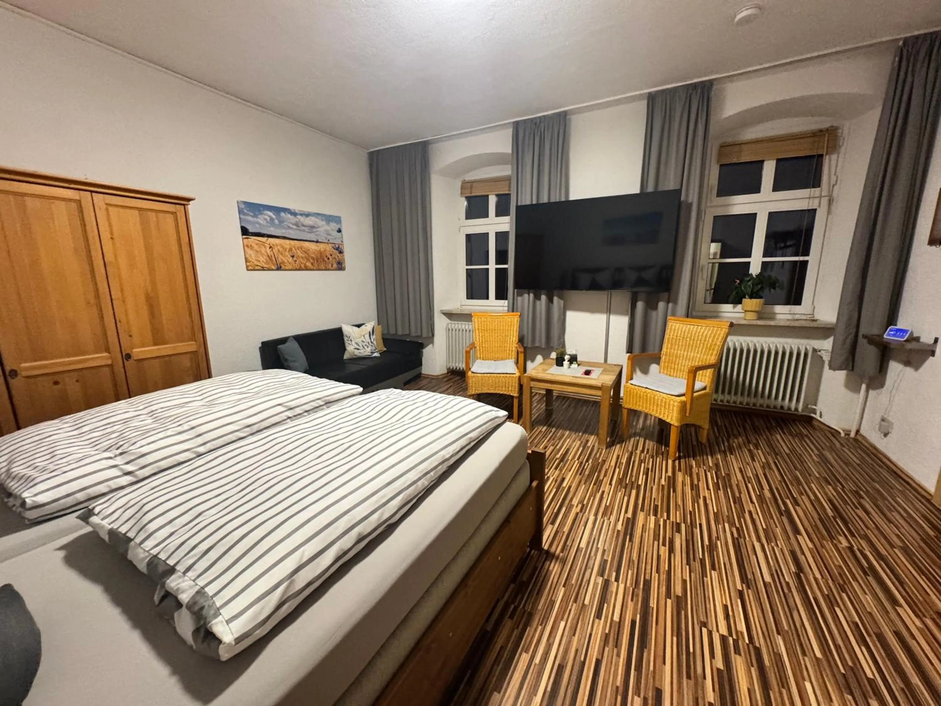 Photo of the whole room, Bed in Gasthof Hotel Bräustübl