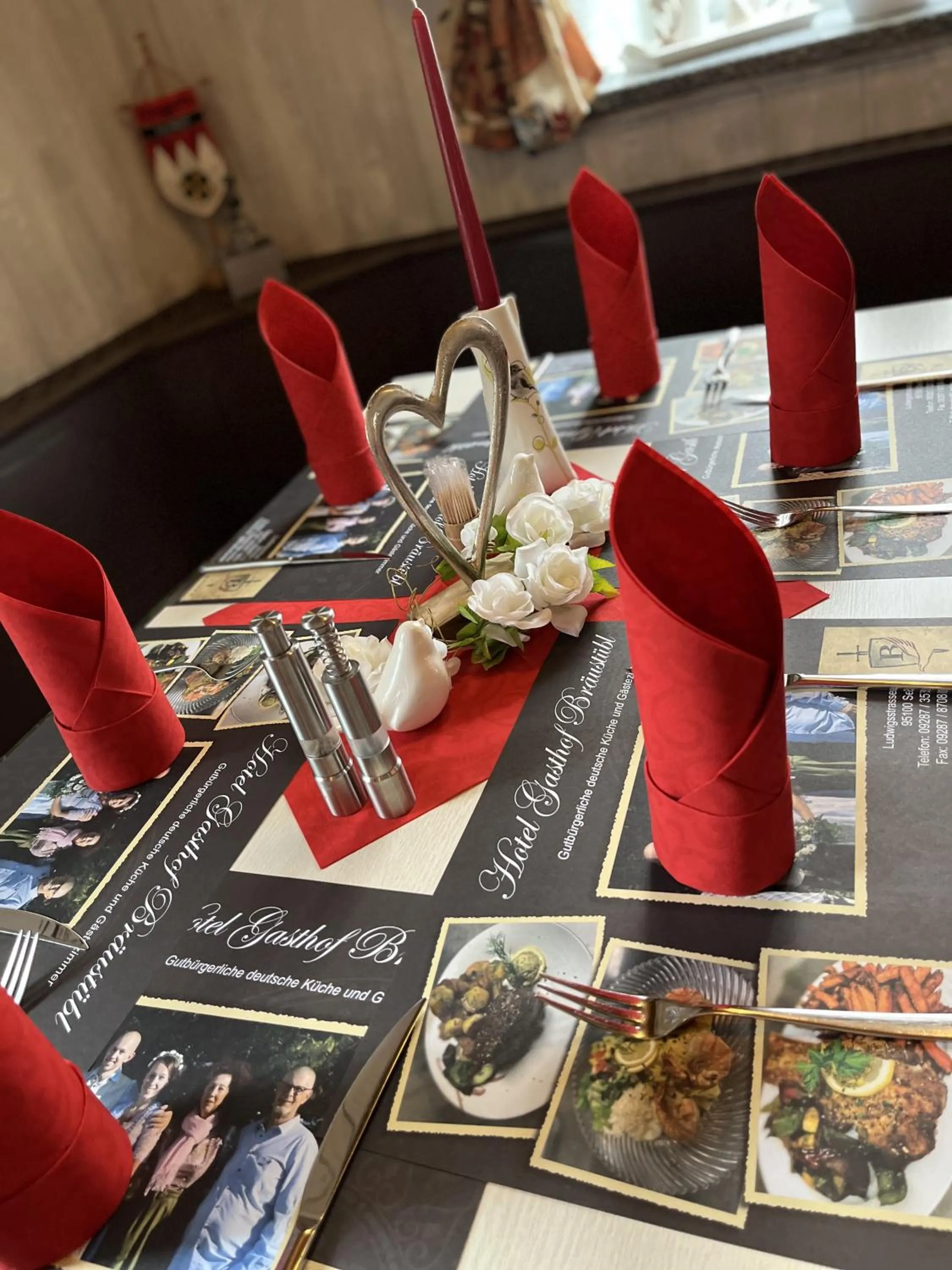 Restaurant/places to eat in Gasthof Hotel Bräustübl