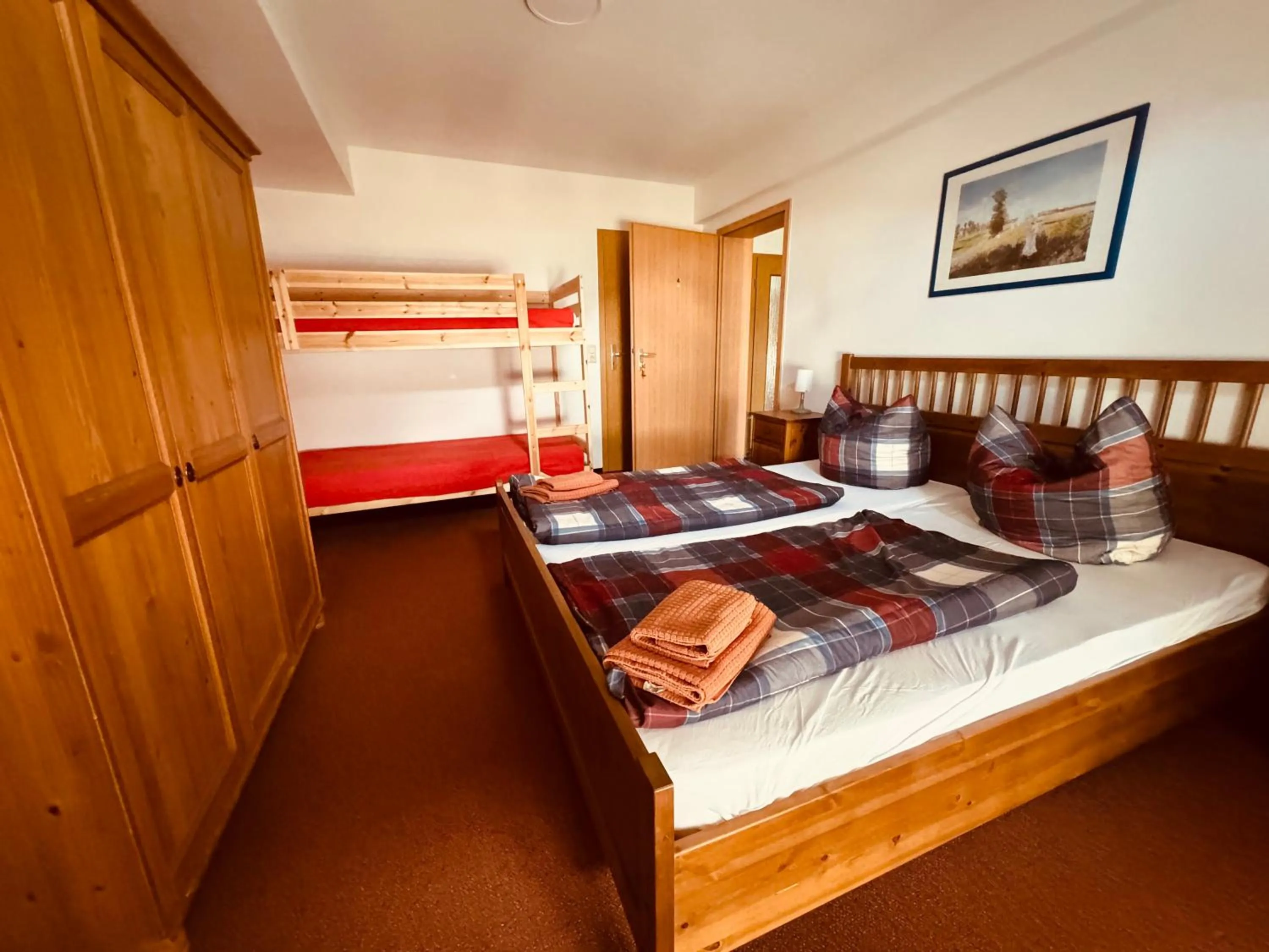 Bedroom, Bed in Gasthof Hotel Bräustübl