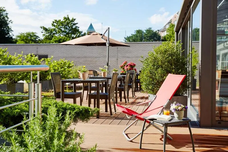 Day in Hotel Imperial Düsseldorf Superior - Sure Collection by Best Western