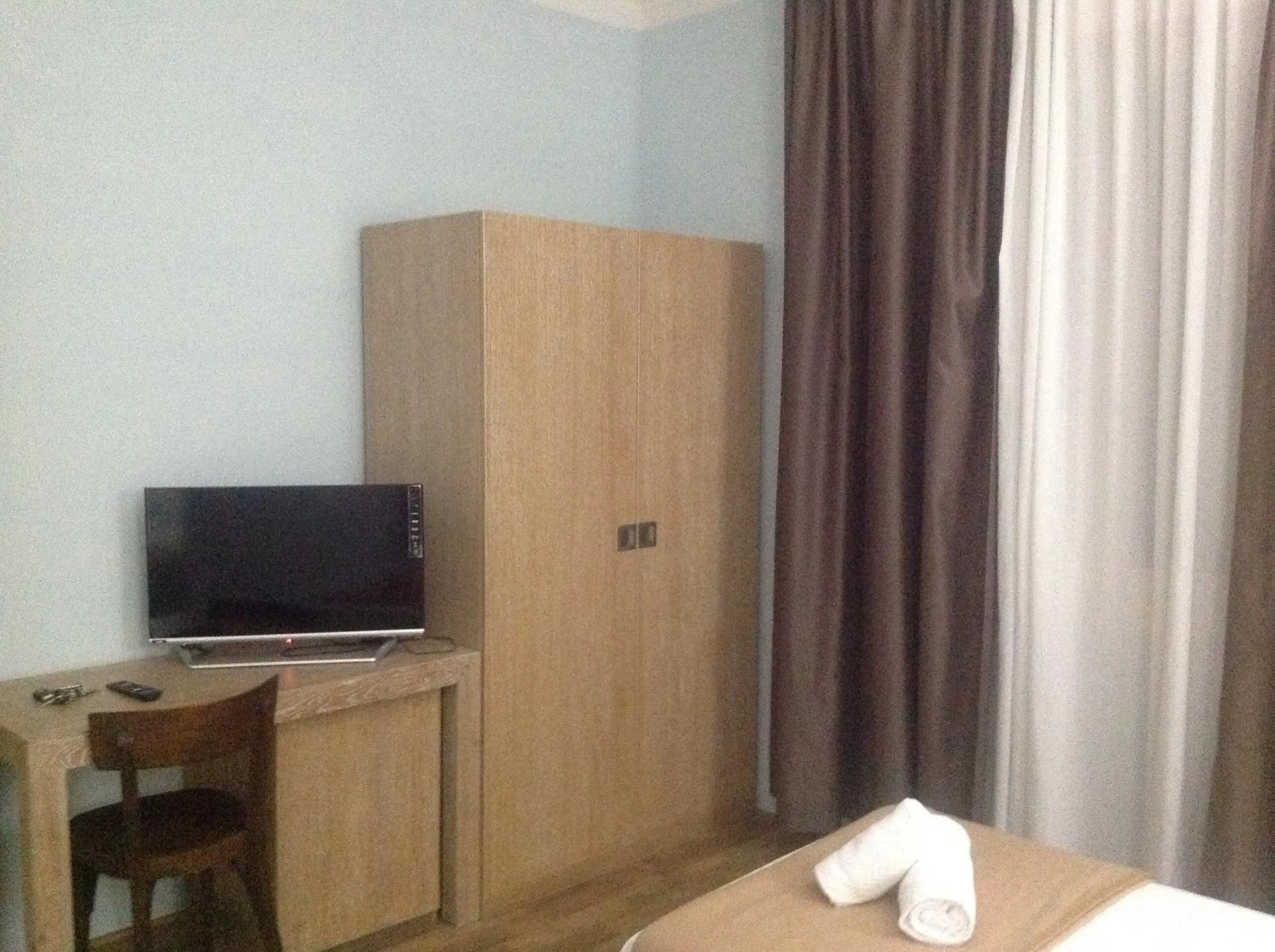 TV and multimedia, Bed in Hotel Paradiso