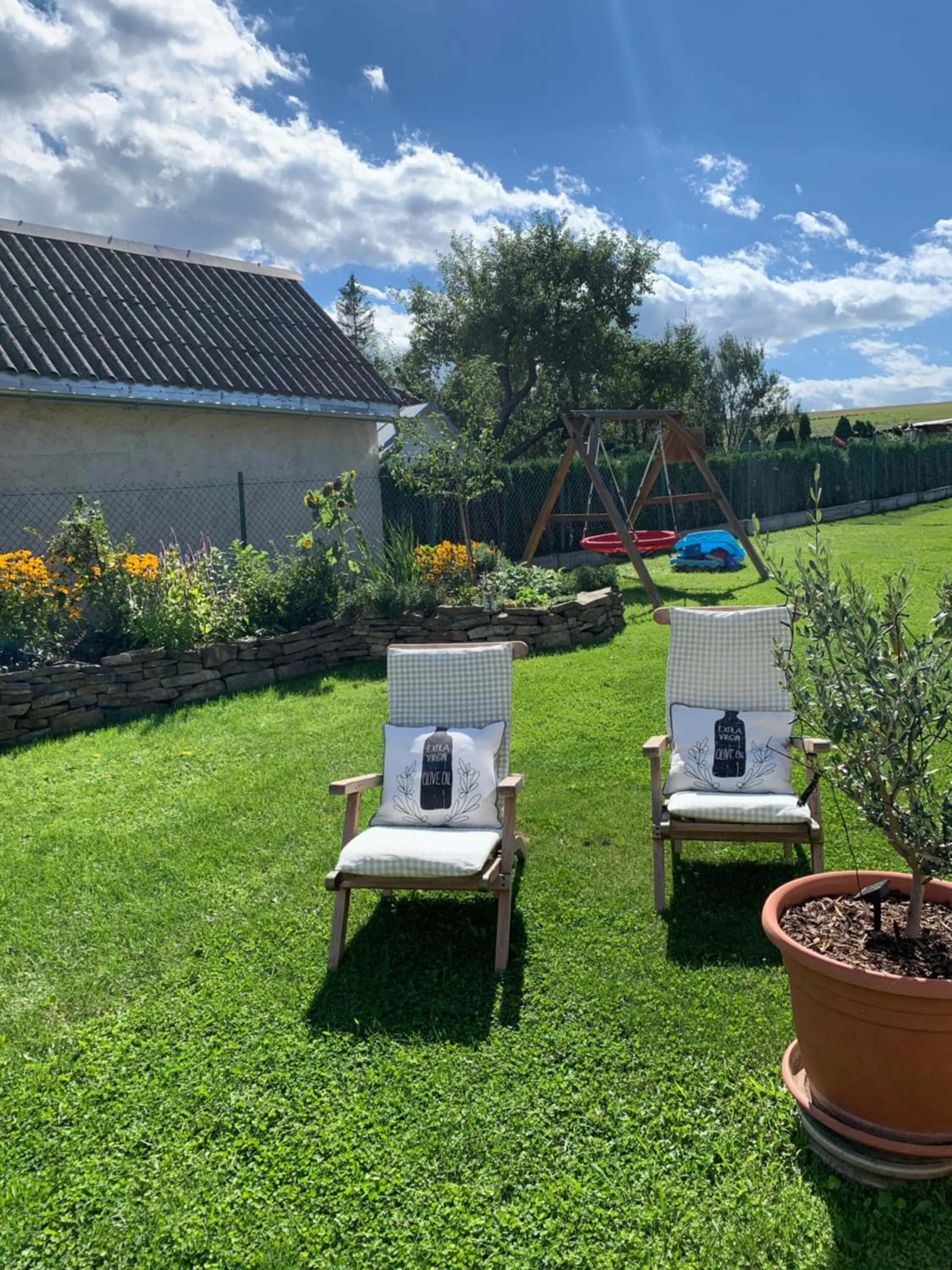 Garden view in Country house