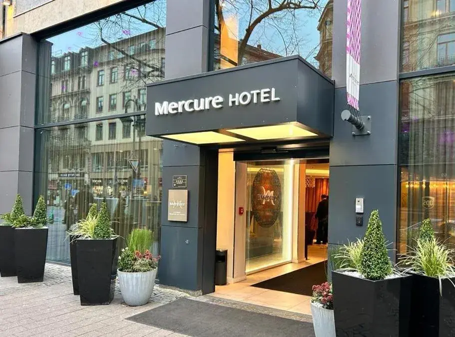 Property building in Mercure Hotel Kaiserhof City Center Property building in Mercure Hotel Kaiserhof City Center
