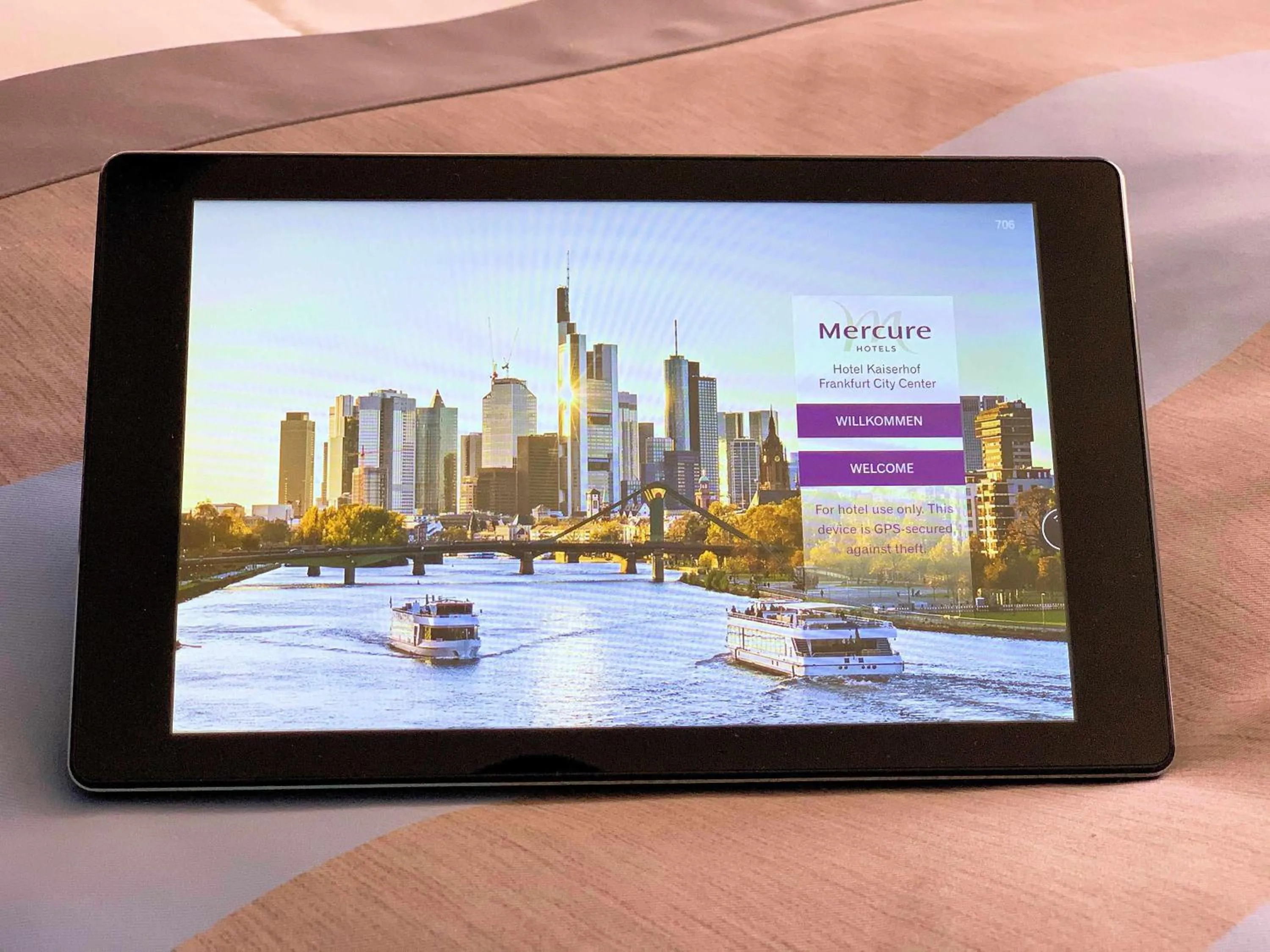 Bedroom in Mercure Hotel Kaiserhof City Center